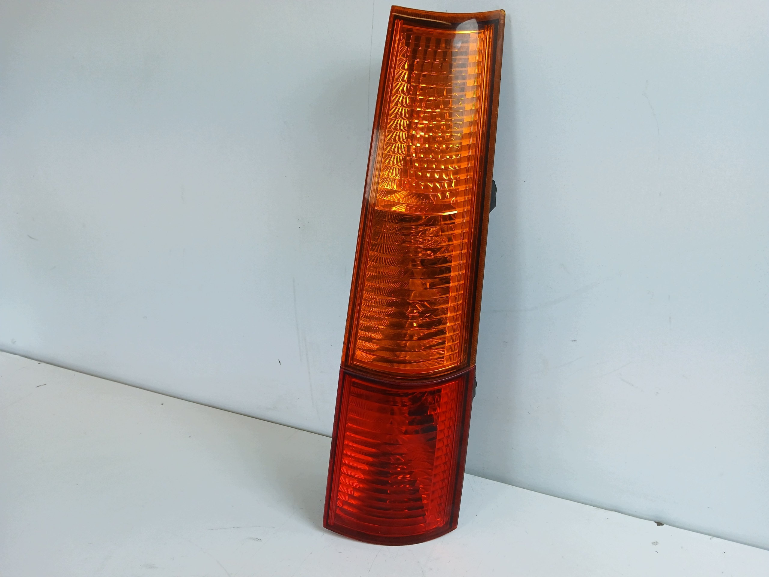 SUZUKI IGNIS light right rear part