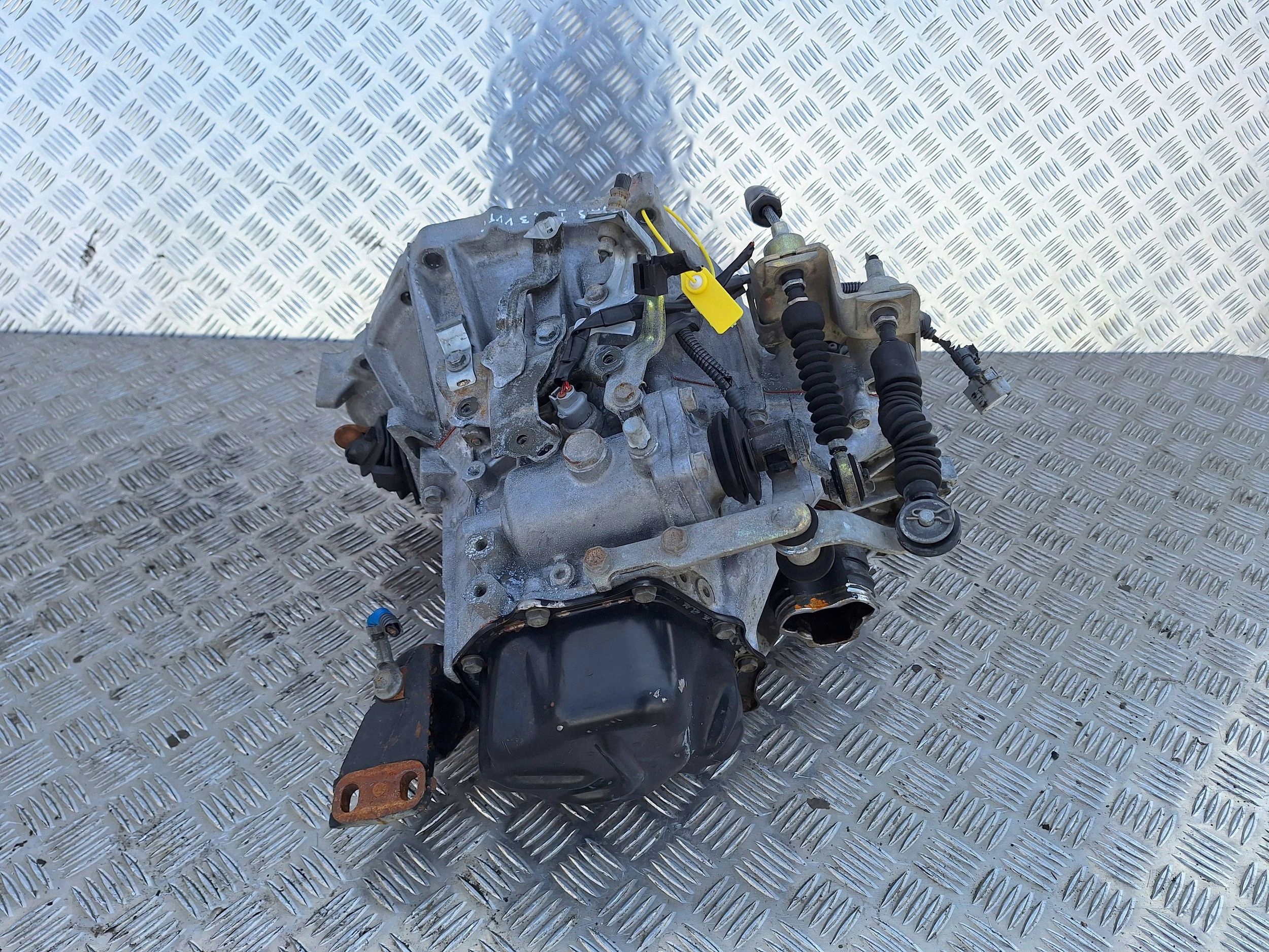 CAMBIO TOYOTA YARIS e 99-06 1.3 VVTi JAPONCZYK