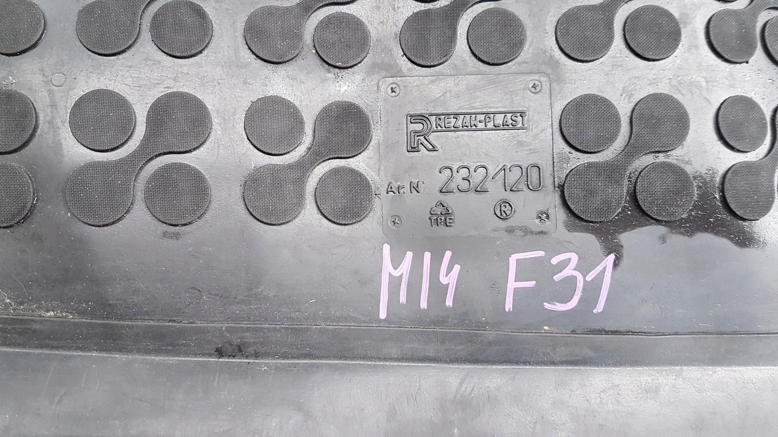 boot mat BMW SERIA 3 F31 232120