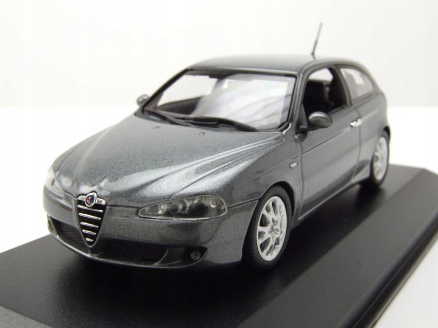 Alfa Romeo 147 Grey Metallic 2005 1/43 Minichamps