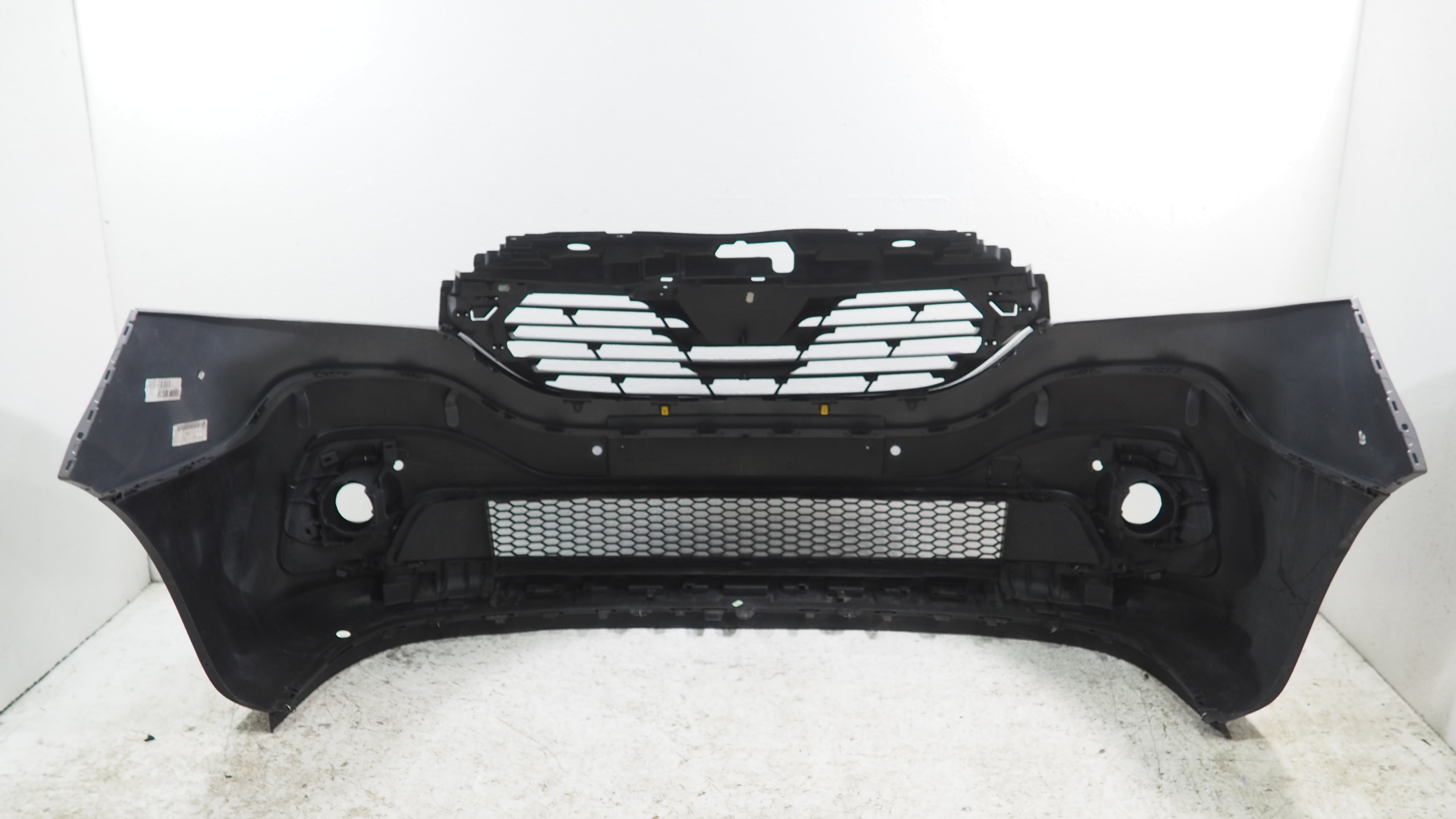Renault Trafic III bumper front front 620223380R