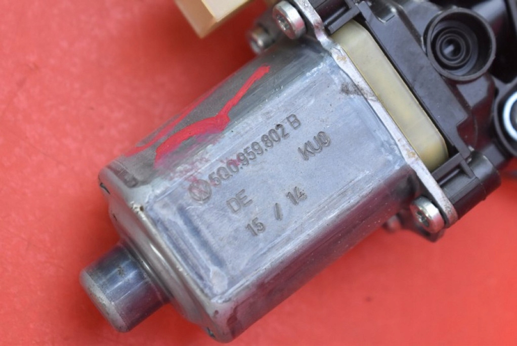 window regulator right front EU 5E0837462 SKODA OCTAVIA 3 III 13-17