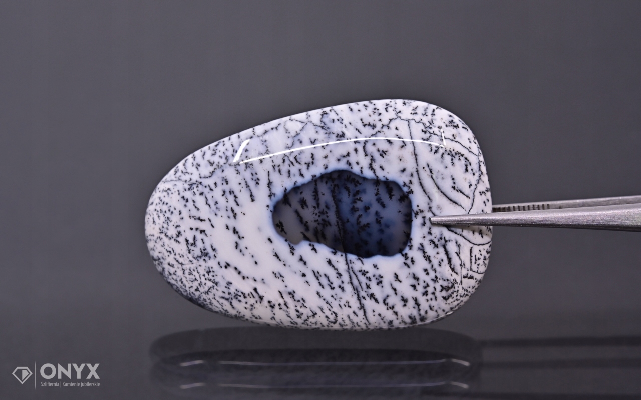 Dendritový achát z Turecka kabošon nepravidelný 43,