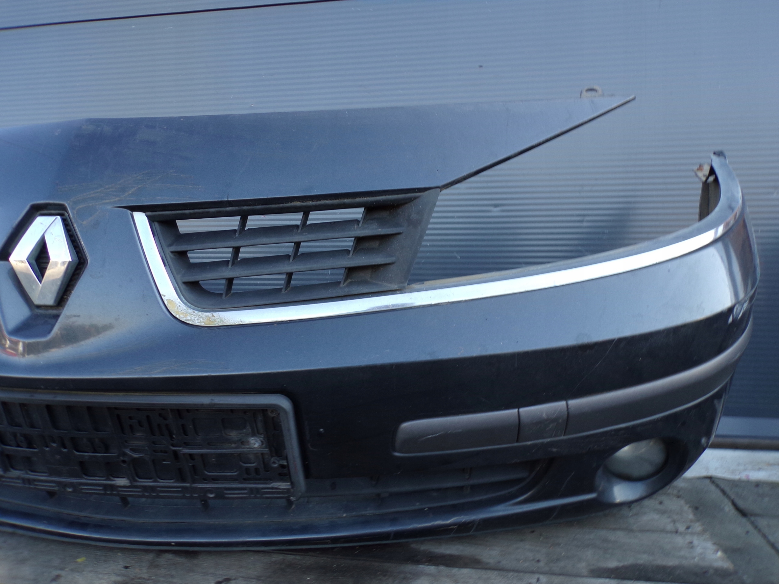 front bumper front RENAULT LAGUNA 2 II LIFT colour TEB66 (1)