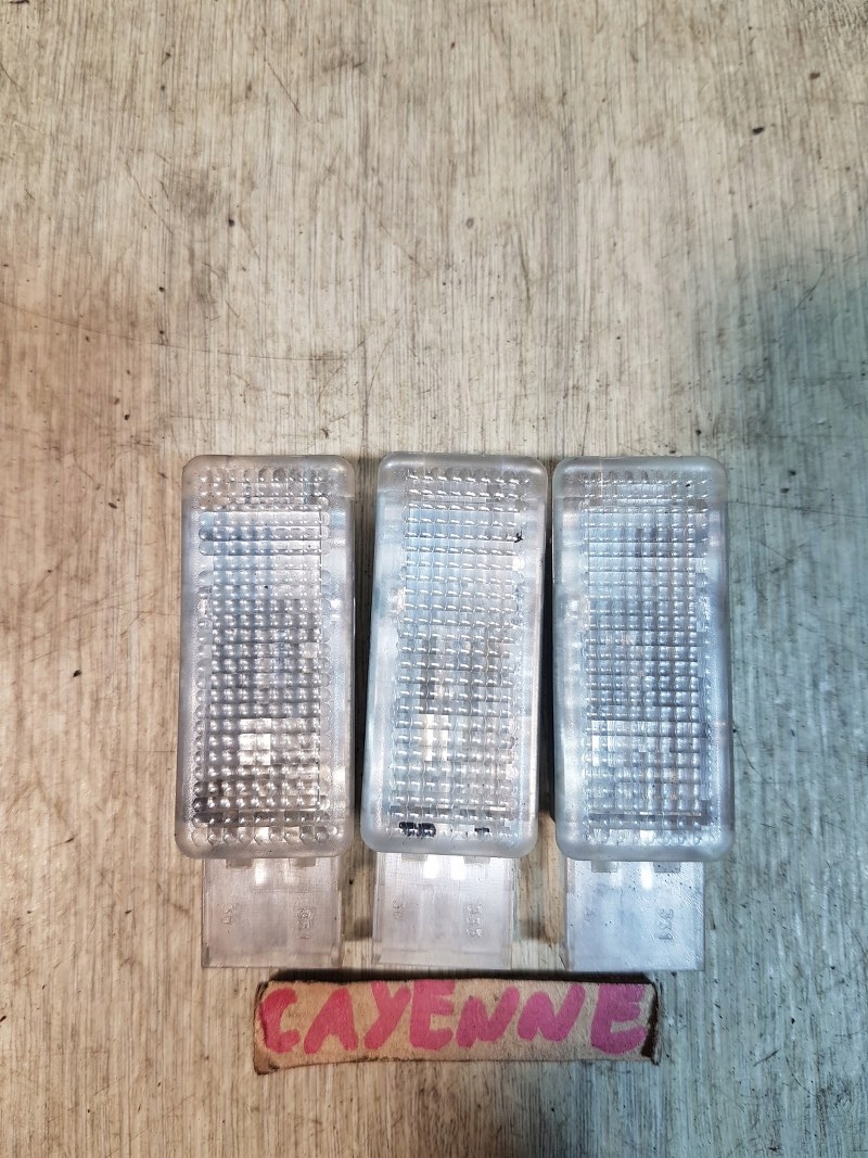 лампочка Освещение внутренний PORSCHE Cayenne s