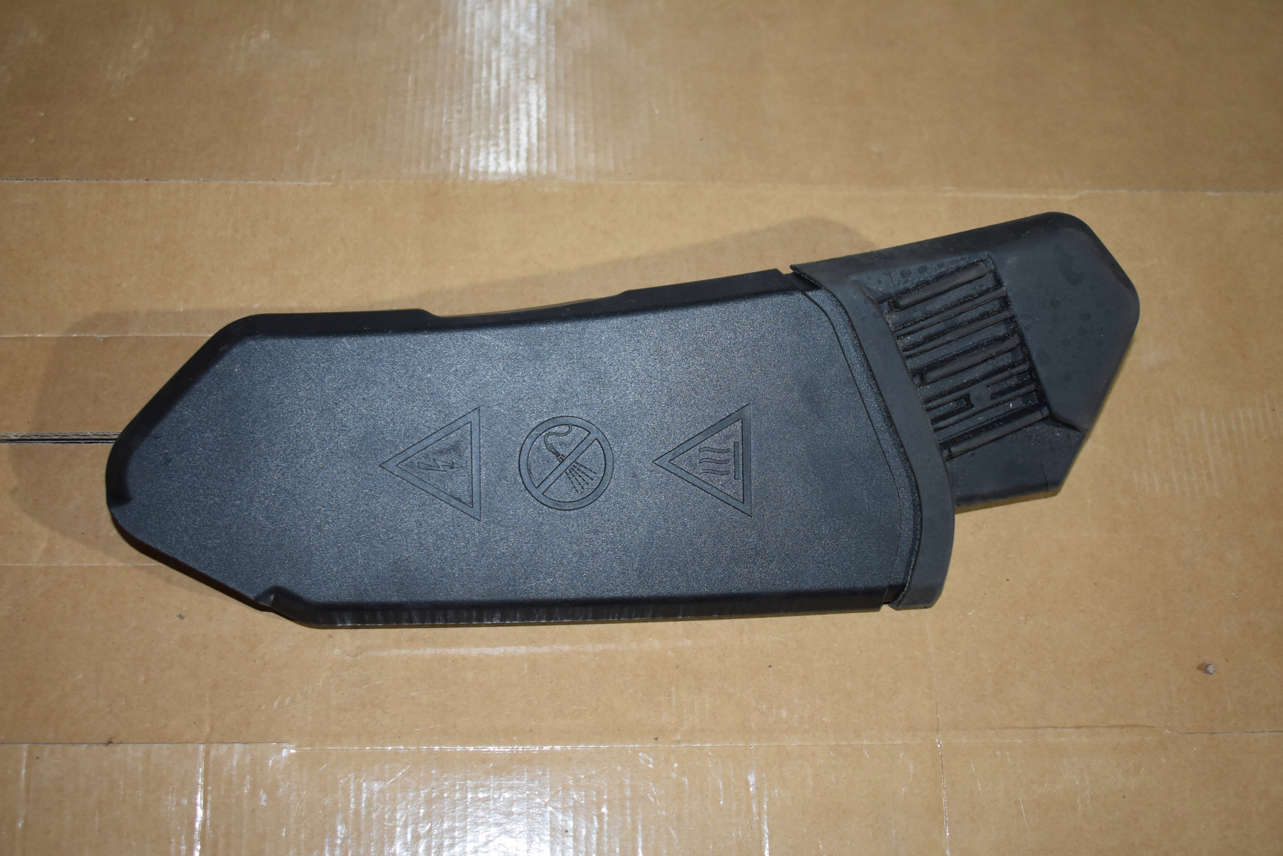 IDEALNA Blende Abdeckung Verschlußstopfen BMW 7 G11 1