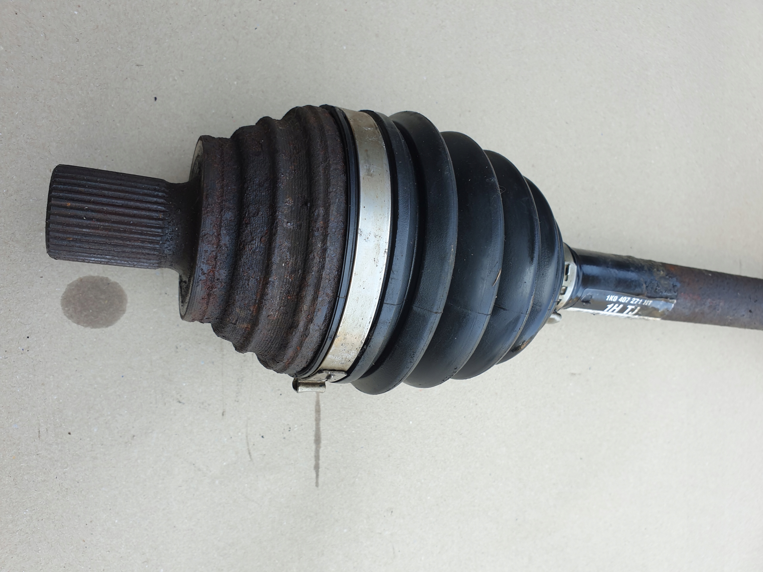 semi-axis complete left front AUDI A3 8P VW GOLF V OE