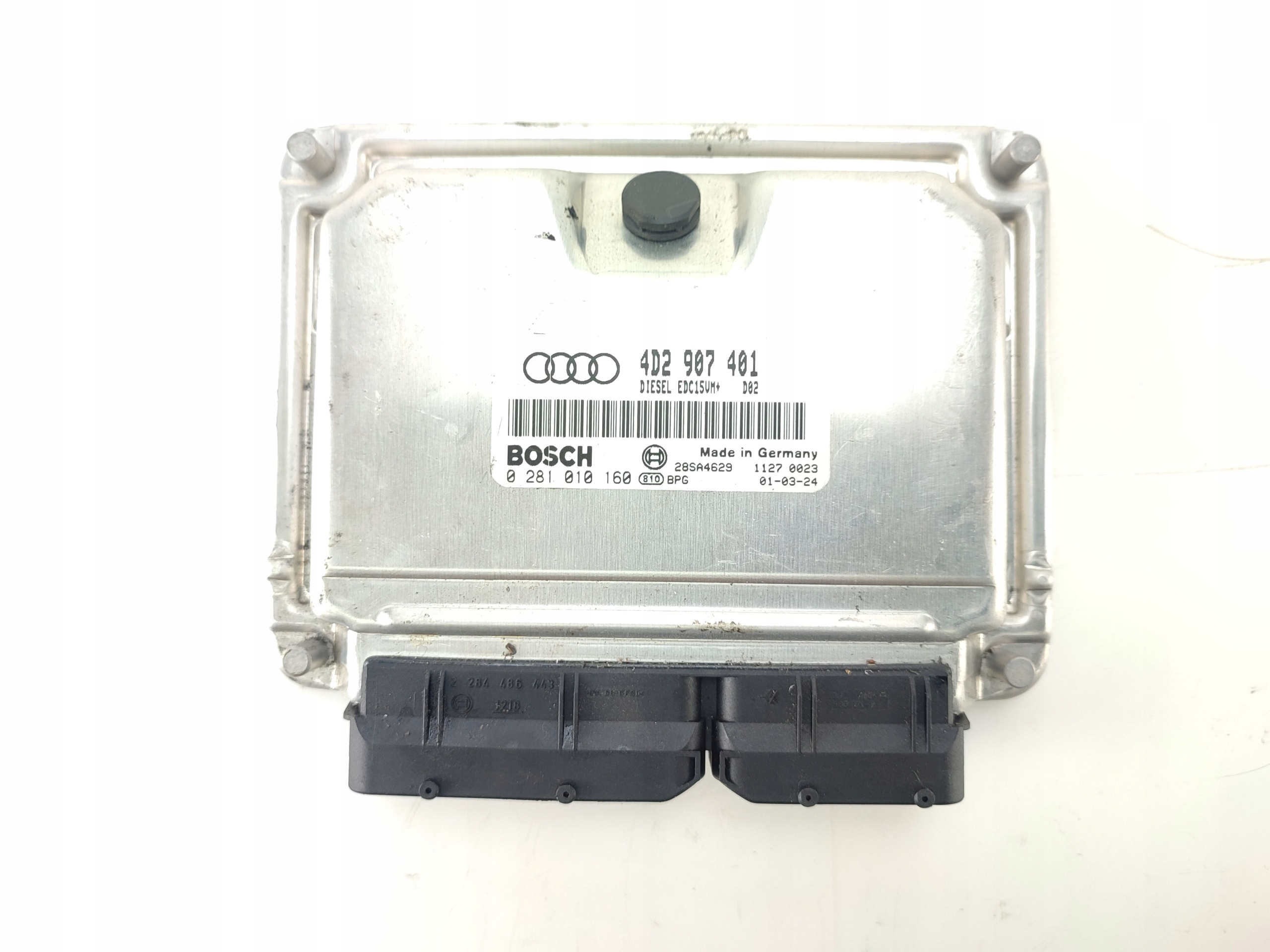 computer control unit of the engine AUDI A8 D2 2.5 TDI 180KM 4D2907401 0281010160