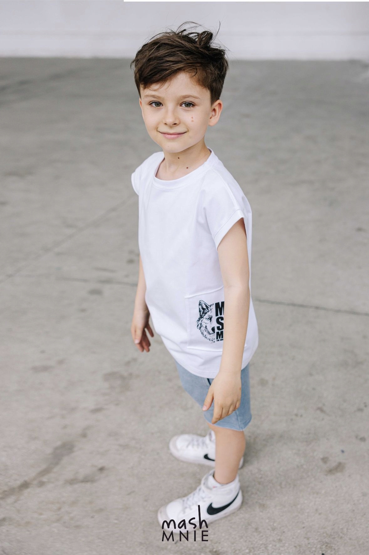 Biały bezrękawnik Mashmnie. 152/158