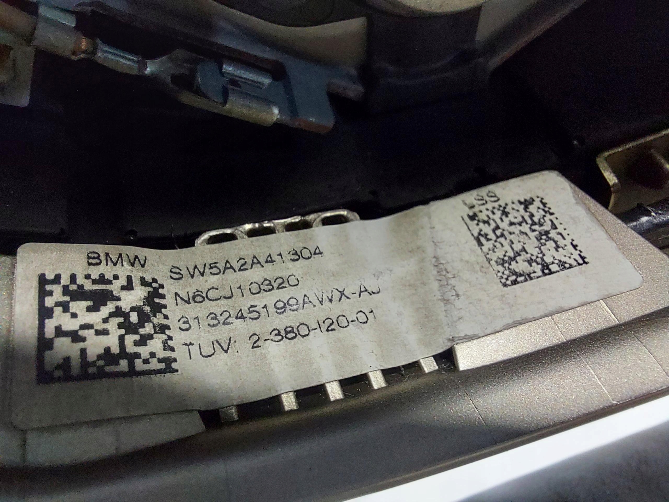 BMW iX i20 2023, Xdrive50 steering wheel, 5A2A41304