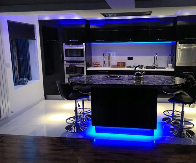 ZESTAW Taśma Listwa LED RGB 10m + WiFi IOS ANDROID Marka LED-ONE