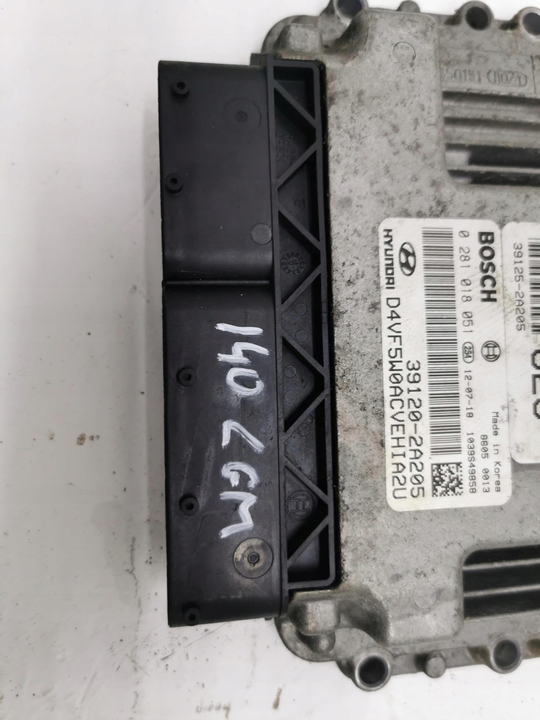 control unit of the engine HYUNDAI I40 1.7 CRDi 39120-2A205
