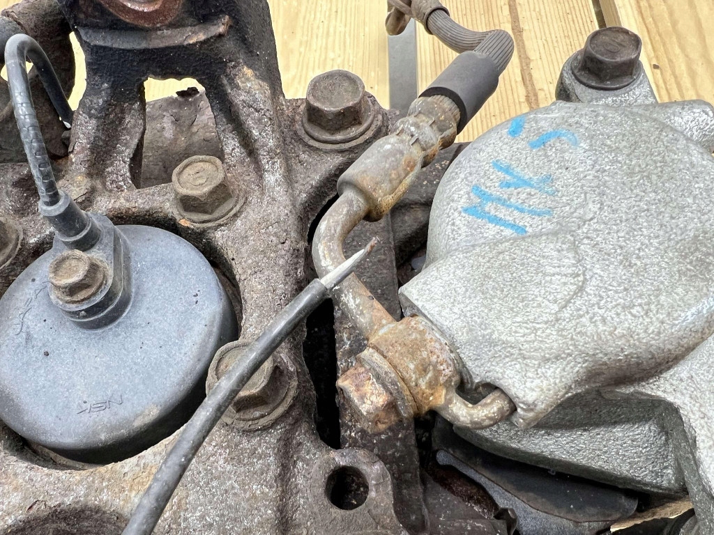 mazda MX5 05-15 поворотный кулак, цапфа правая Передний перед ступица суппорт