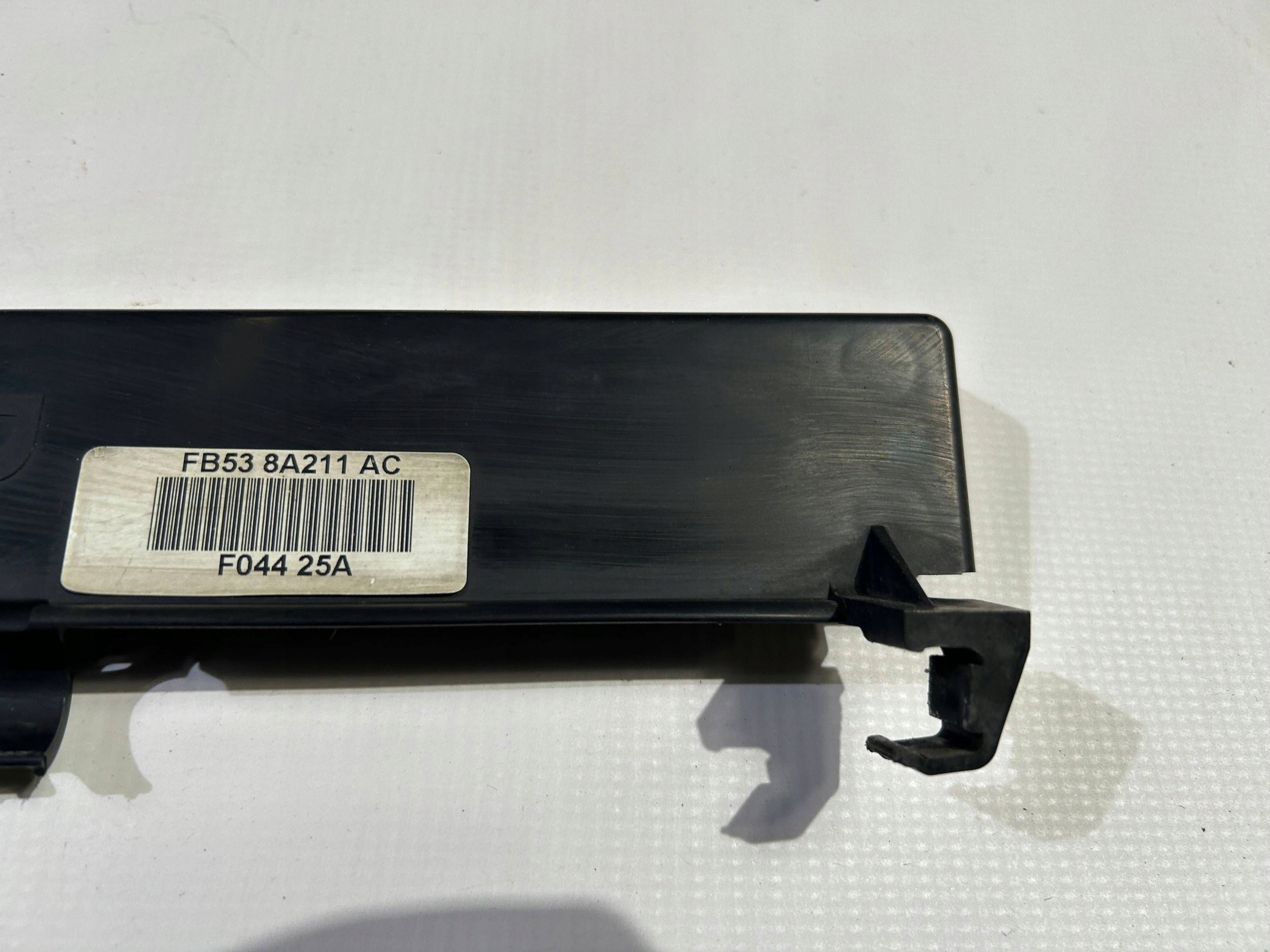 steering wheel, intake drain air right right Ford Explorer V 2011