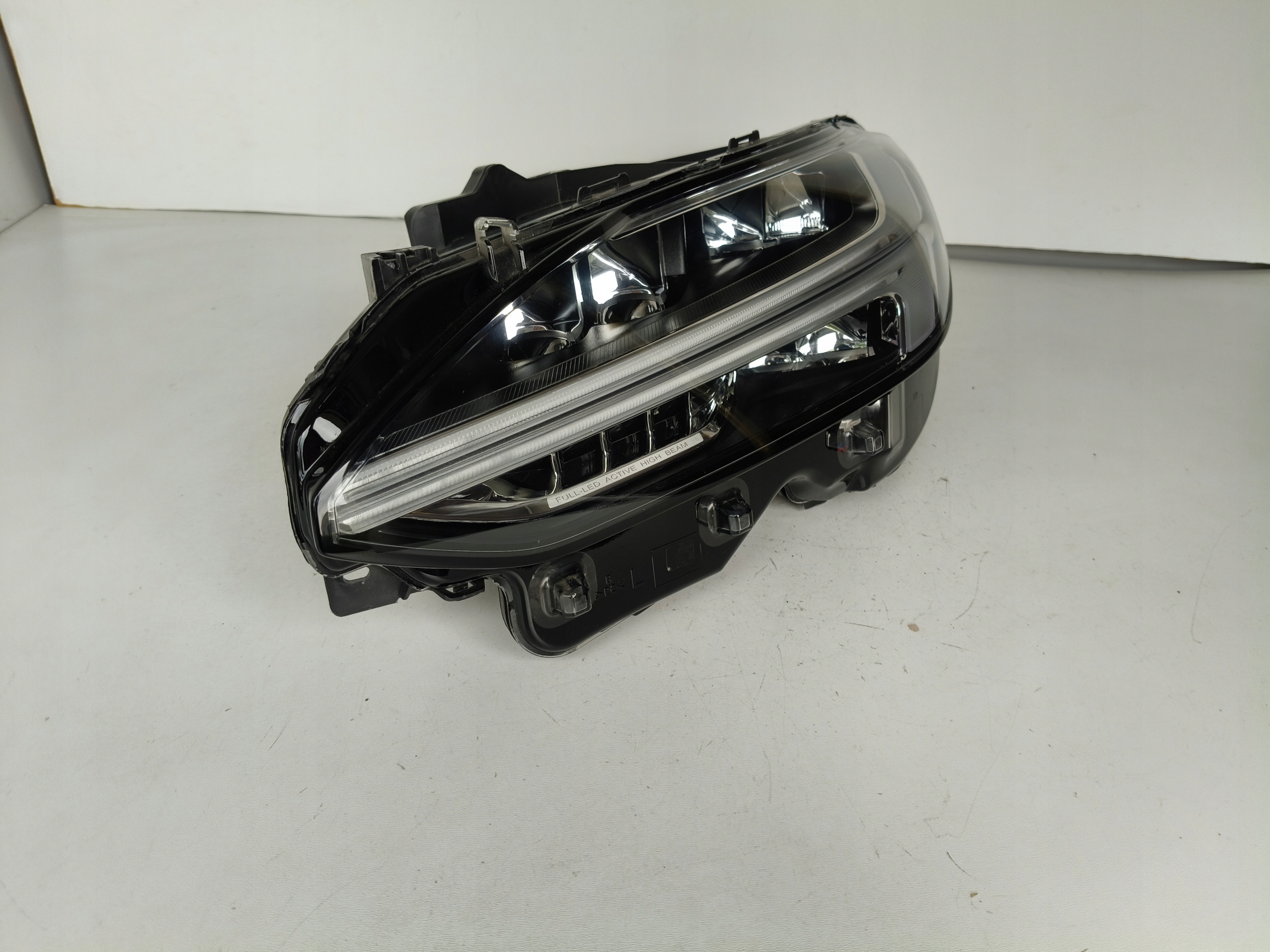 light left REFLEKTOR VOLVO V90 S90 16- FULL LED ACTIVE HIGH BEAM