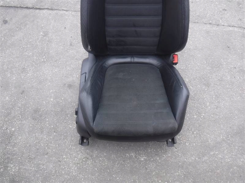 кресло правый vw PASSAT B6 седан