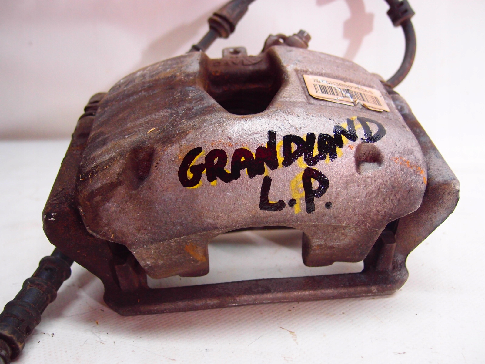 ZACISK HAMULCOWY LEWY PRZÓD OPEL GRANDLAND Producent części Opel OE