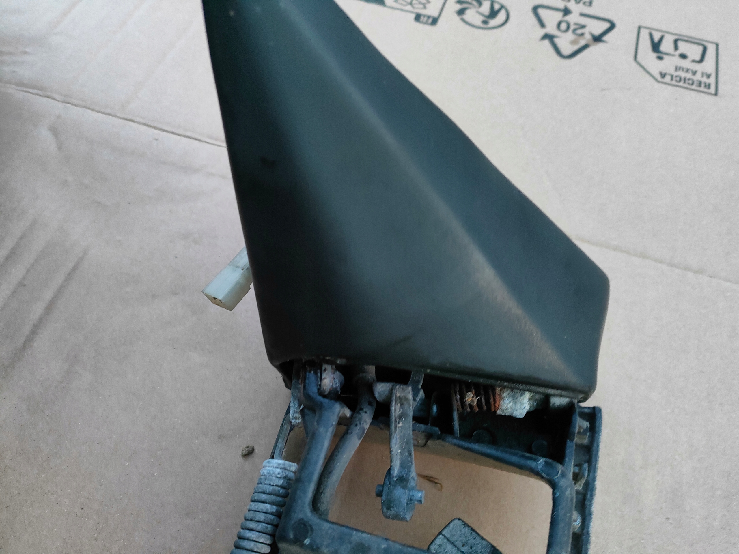 mirror left driver´s exterior manually MERCEDES W124