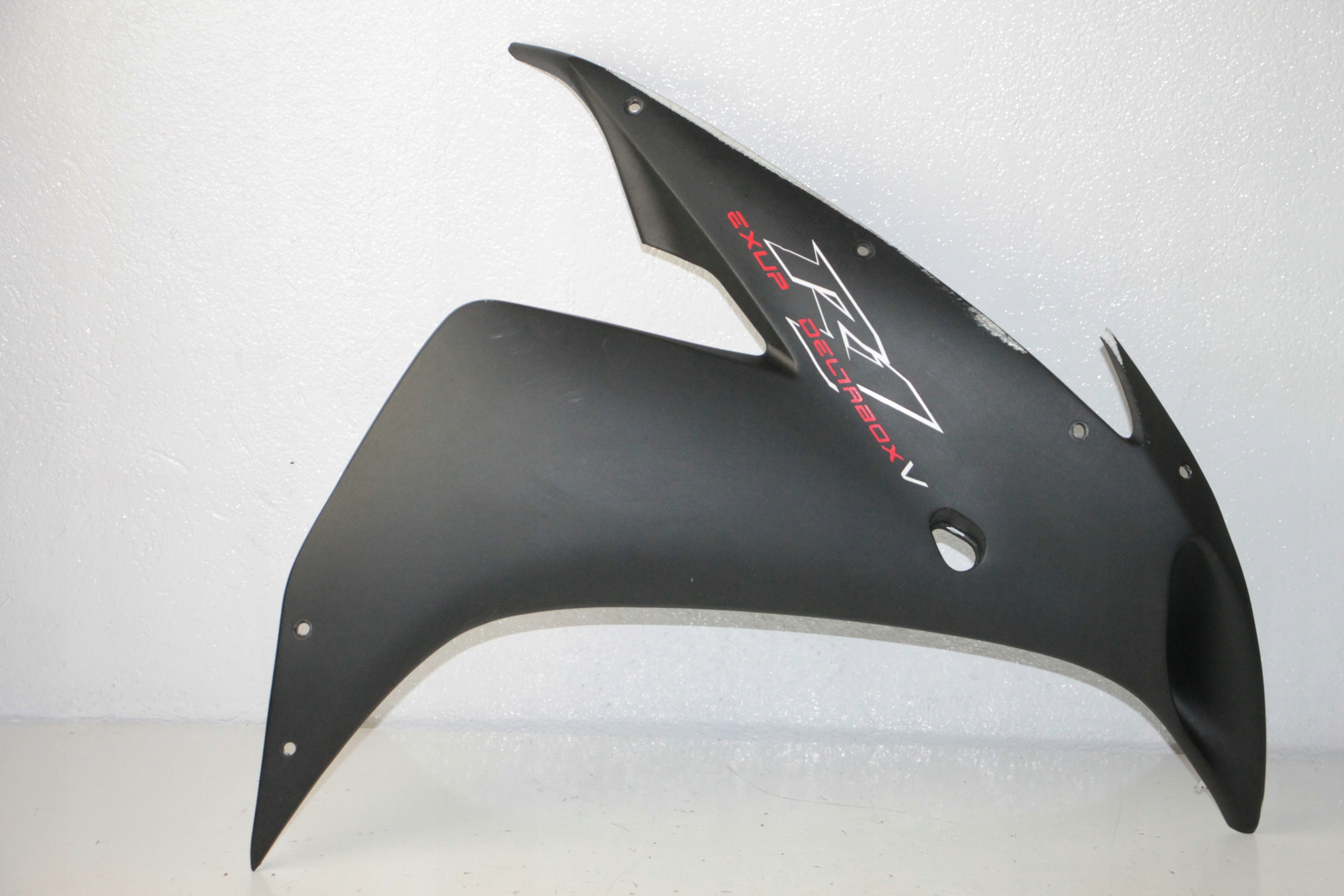 R1RN12 51 - YAMAHA R1 RN12 04-06 обтічник права сторона