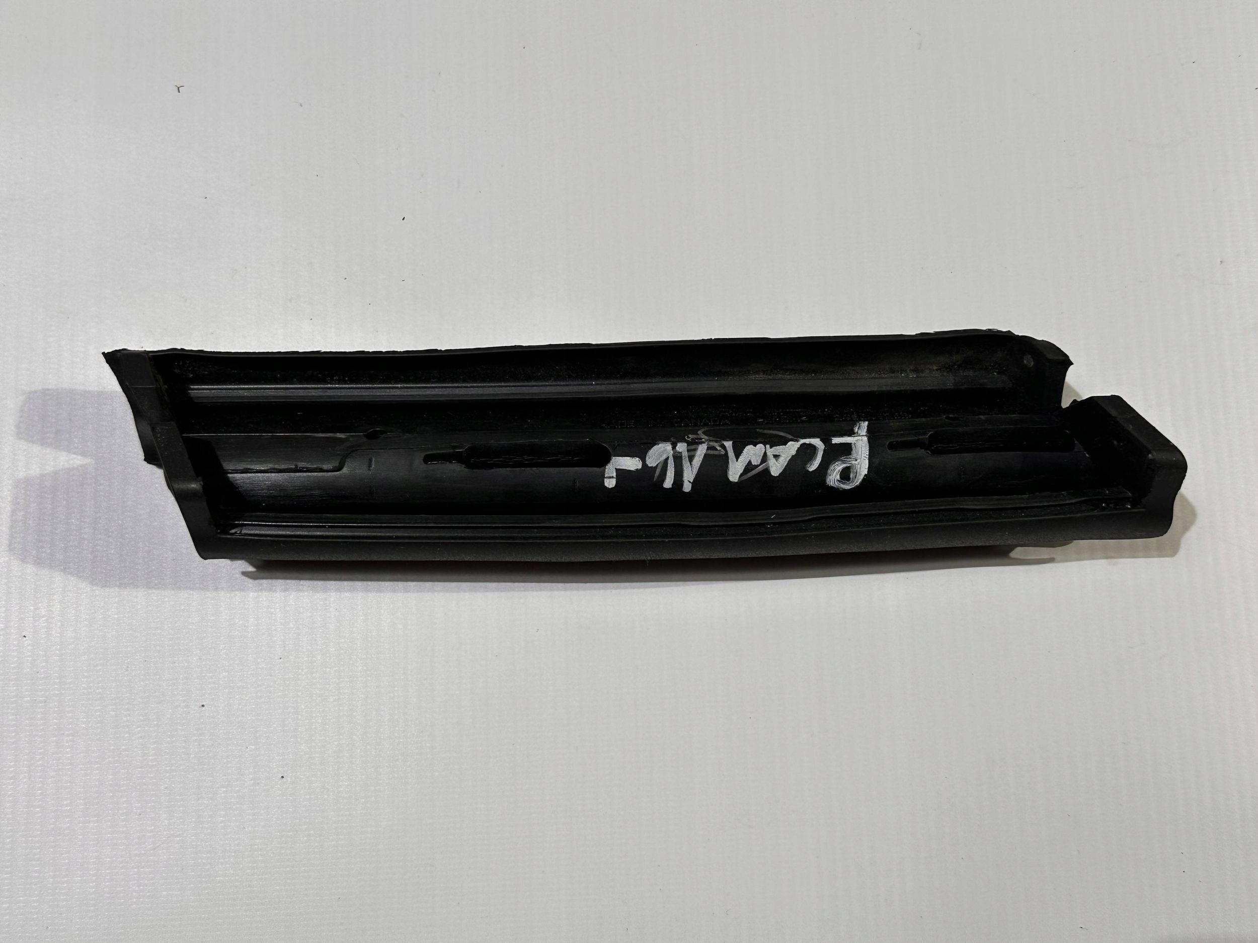 rubber gasket roofs right Chevrolet Camaro 2016+