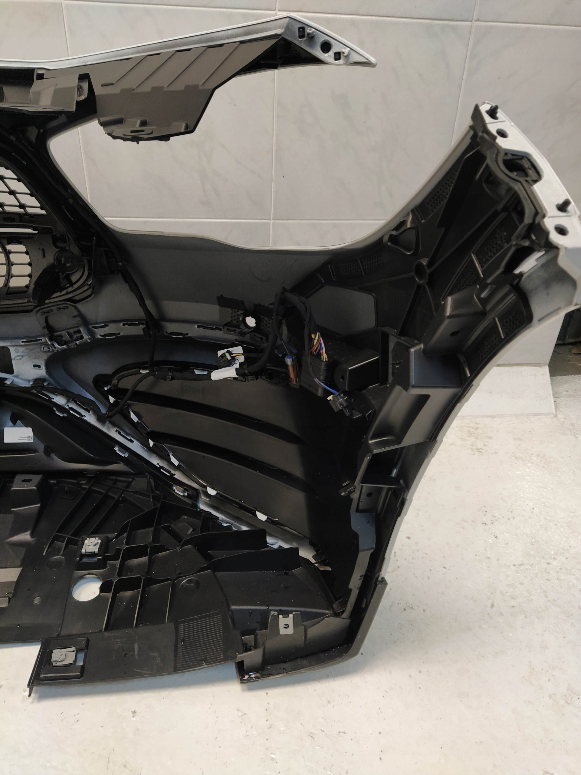 MERCEDES GLA 250 E LIFT 23- bumper front front grill 6XPDC