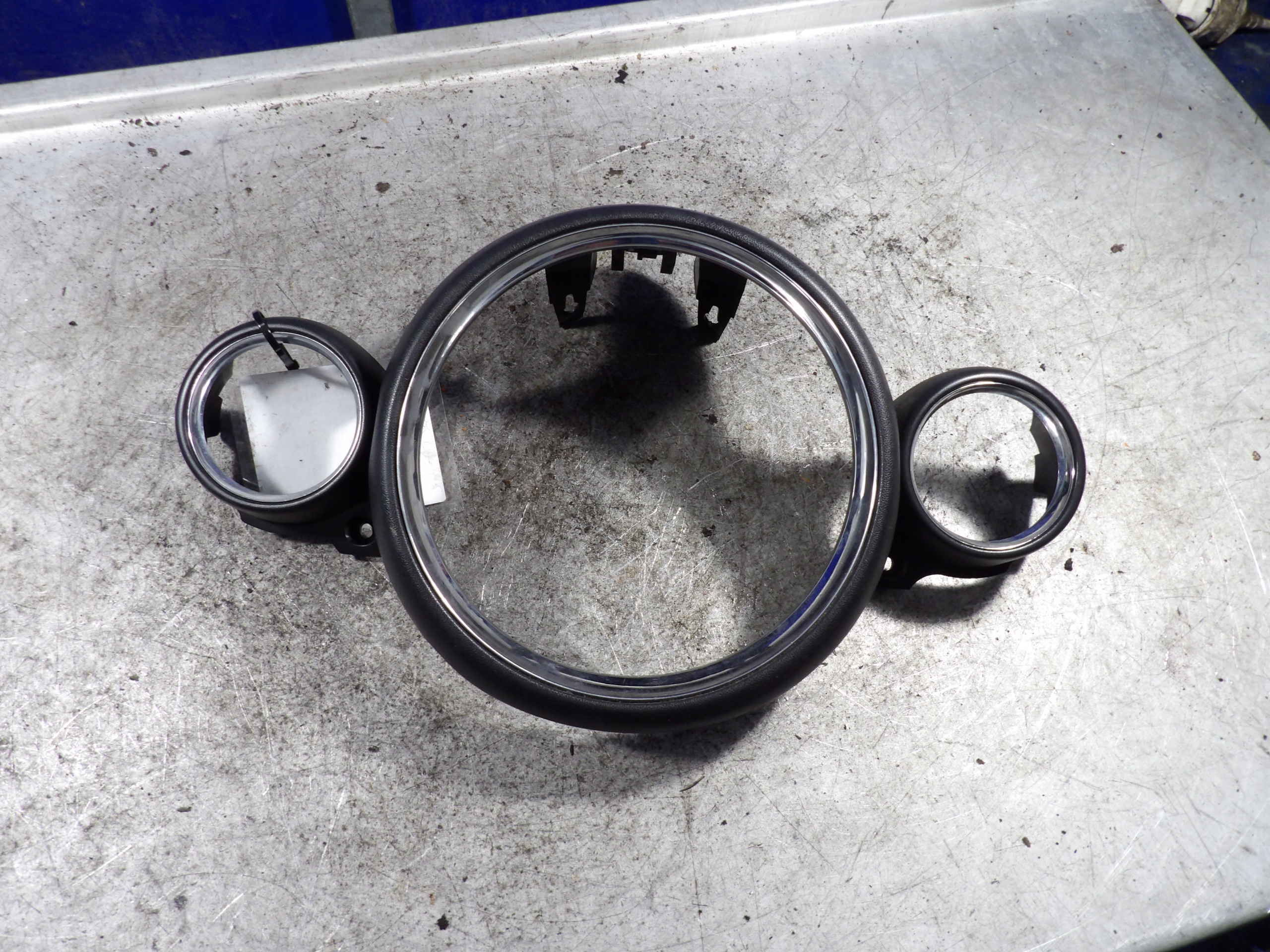 Mini Cooper II instrument panel frame RG/24051/303
