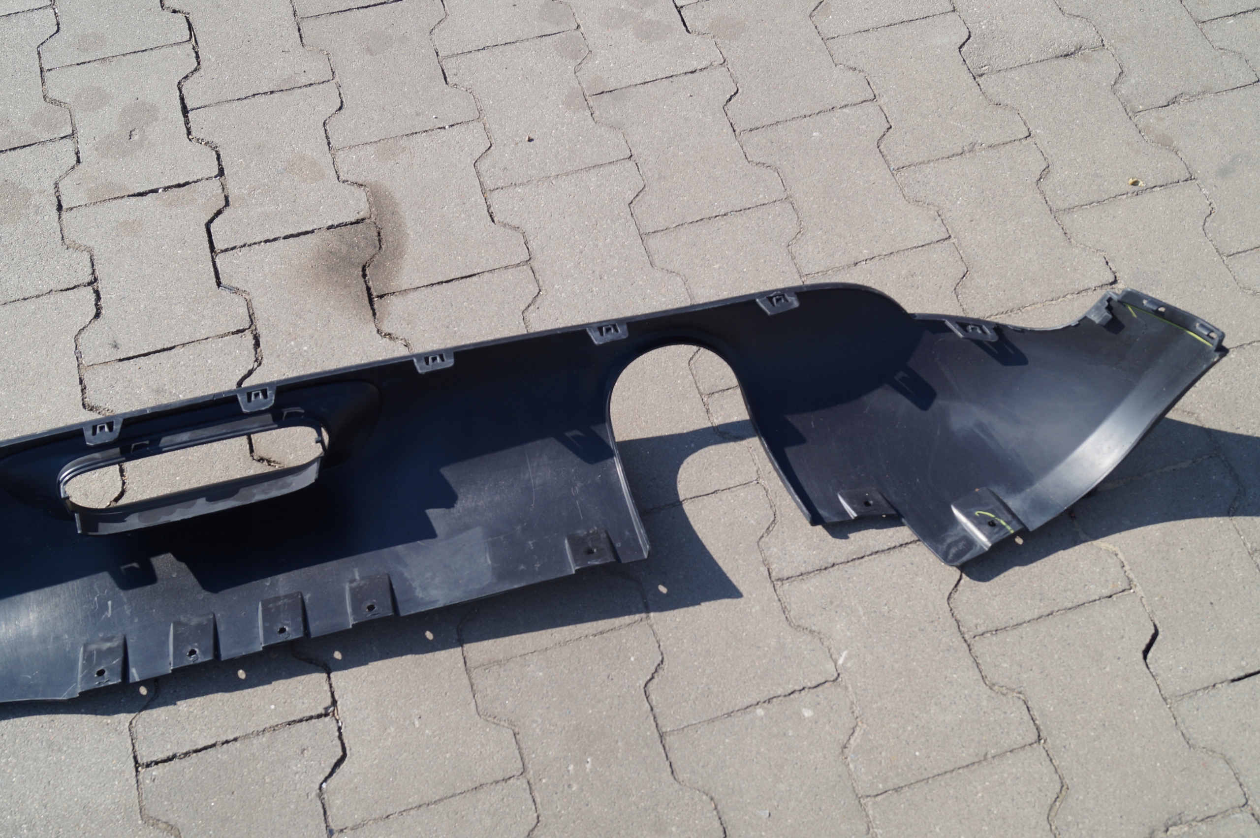 DOKŁADKA DÓŁ ZDERZAKA TYŁ MINI COOPER F55 7318826 Numer katalogowy oryginału 7318826