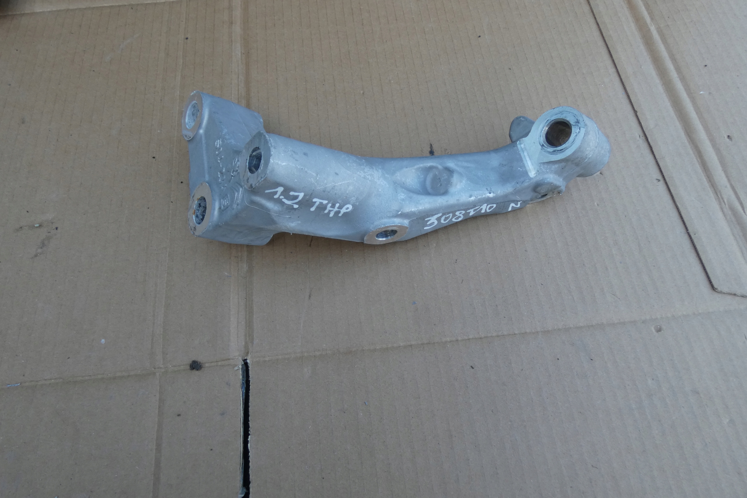 support SANEK siders left right front springing PEUGEOT 308 T10