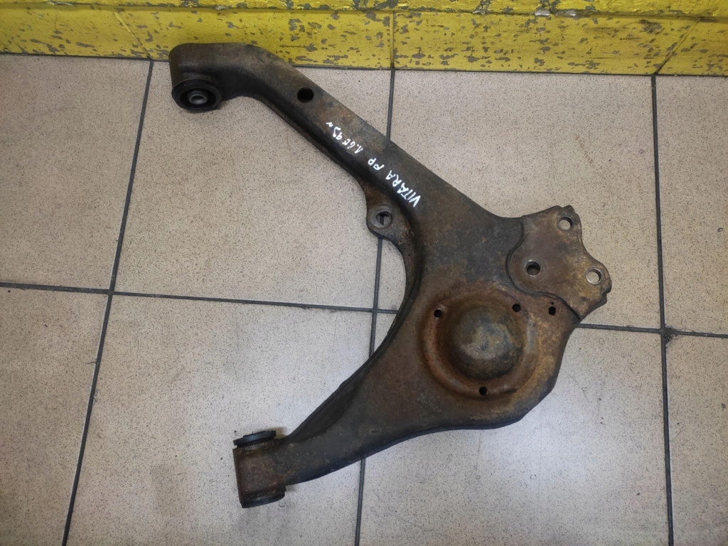 SUZUKI VITARA and 1.6 arm right front