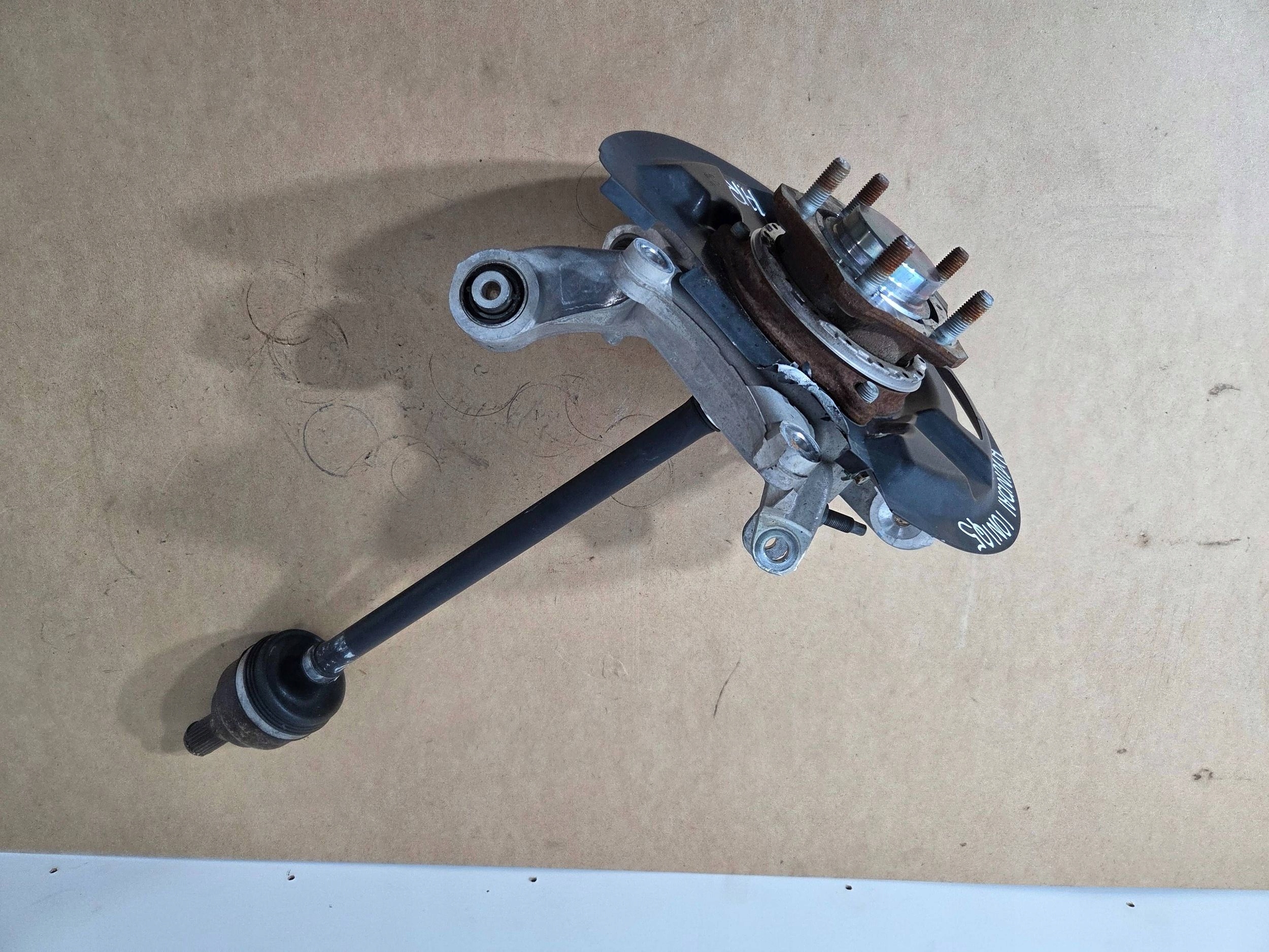 Hyundai Ioniq 5 swing rear left (Z826)