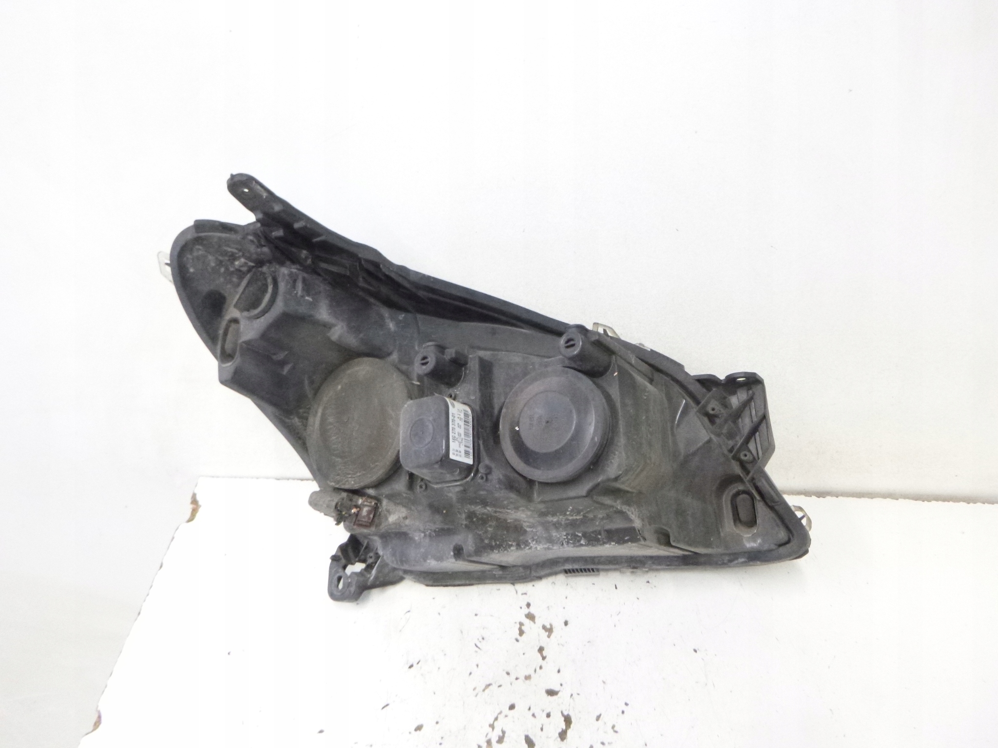 light front Opel Astra H 2009r. 1EG270370