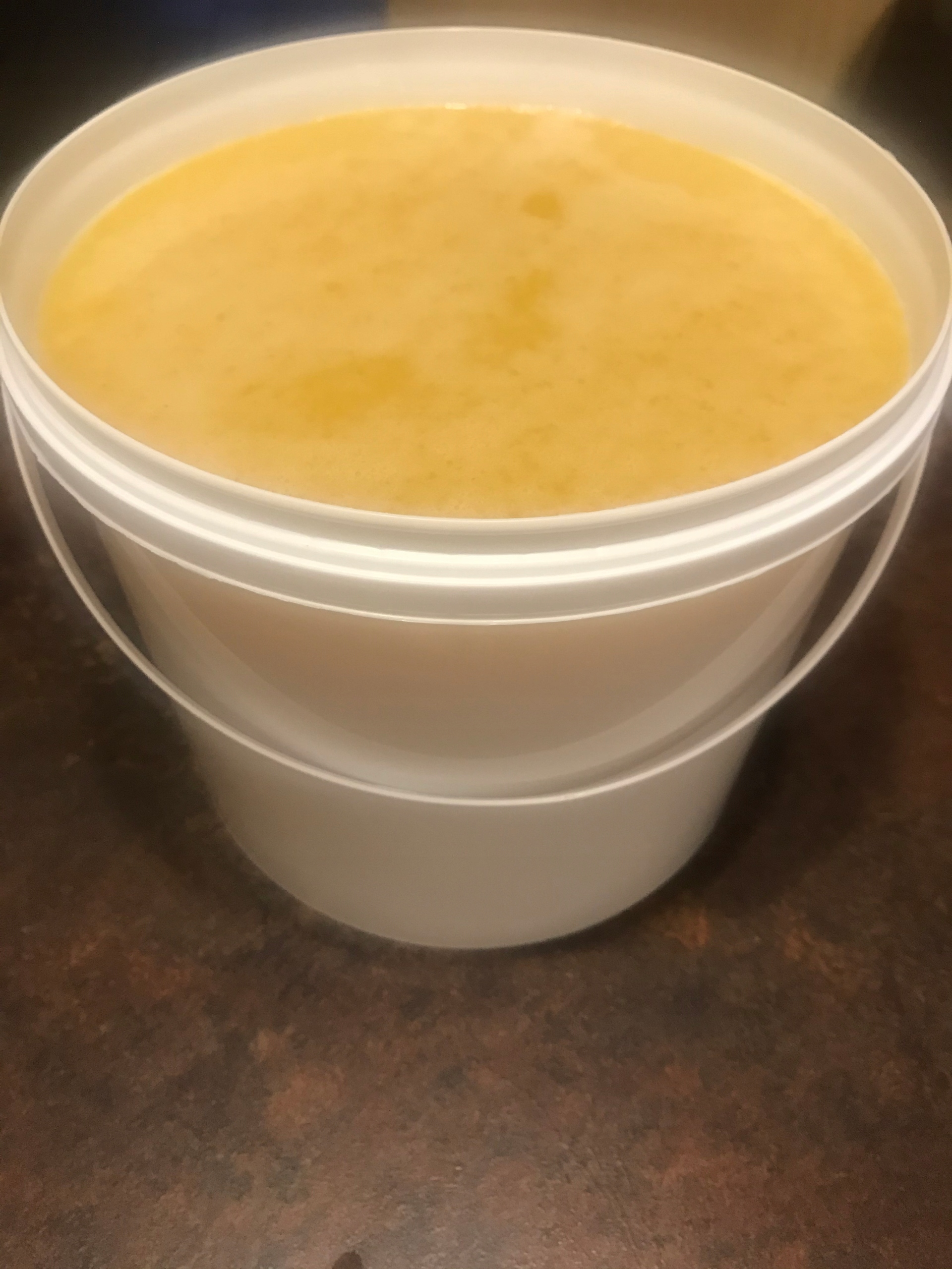 Miód wielokwiatowy jasny 2025 wiaderko 3,5kg gęsty