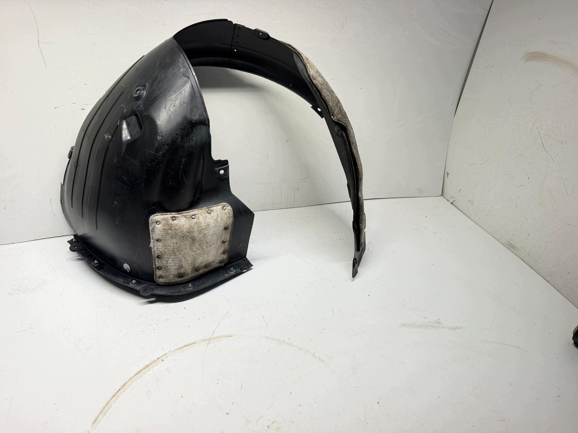 mudguard right KIA XCEED X-CEED 86814-J7CA0 2019