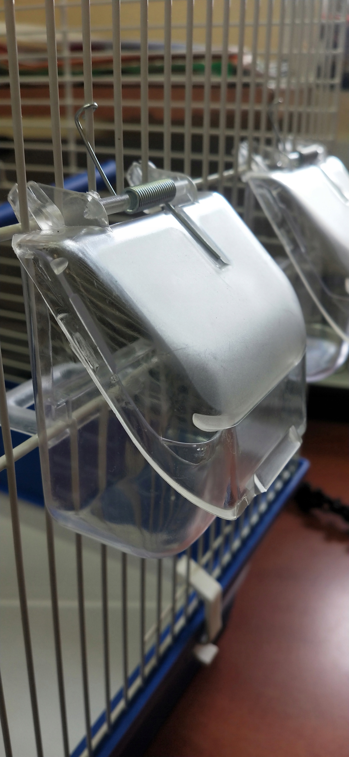 KARMNIK ZEWNETRZNY DO KLATKI DLA PTAKÓW 2 SZT Pojemność 100 ml