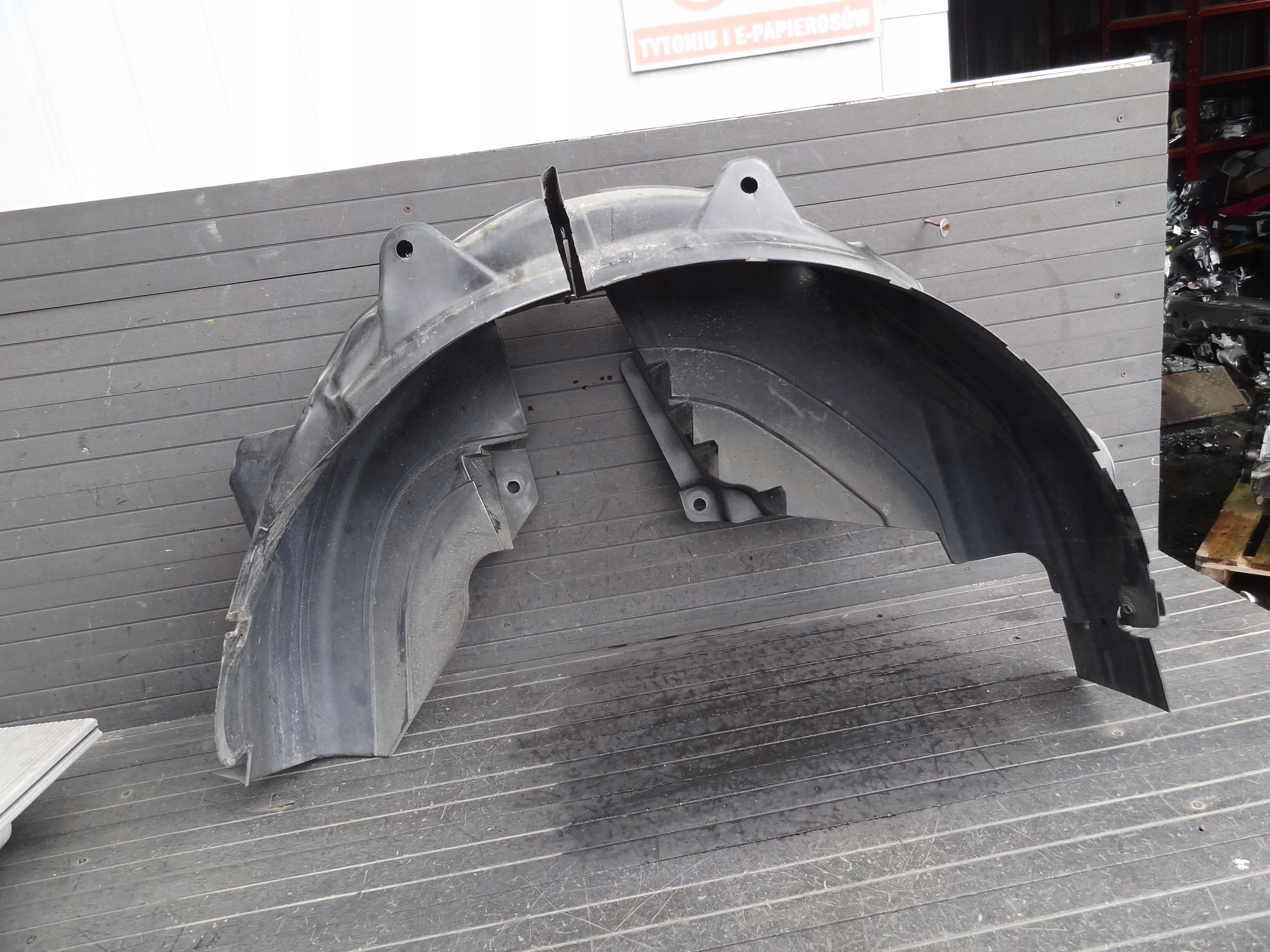 renault ARKANA 2022 подкрылки Задний правый оригинал