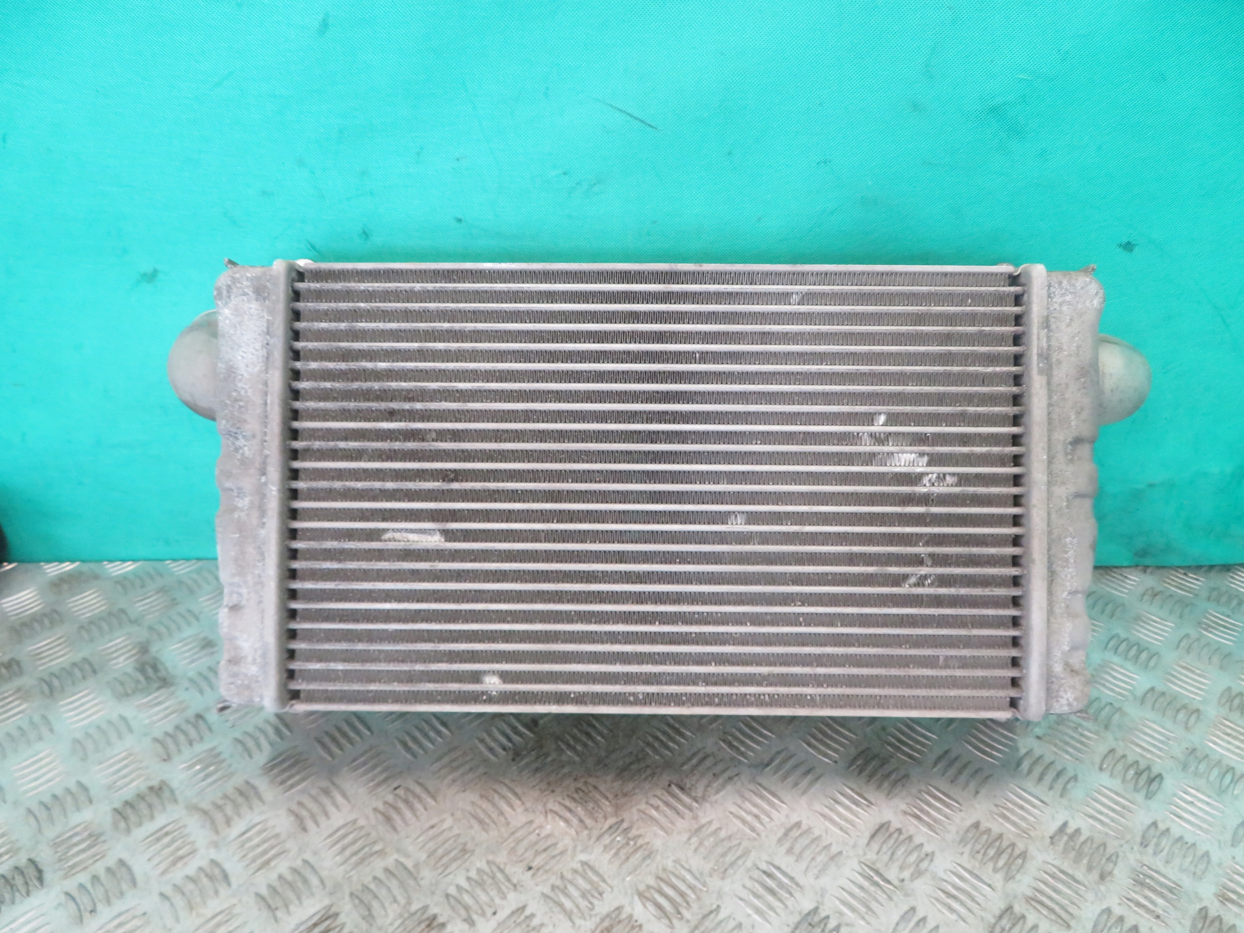 Kühler luft INTERCOOLER MITSUBISHI CANTER FUSO 3.0 21R