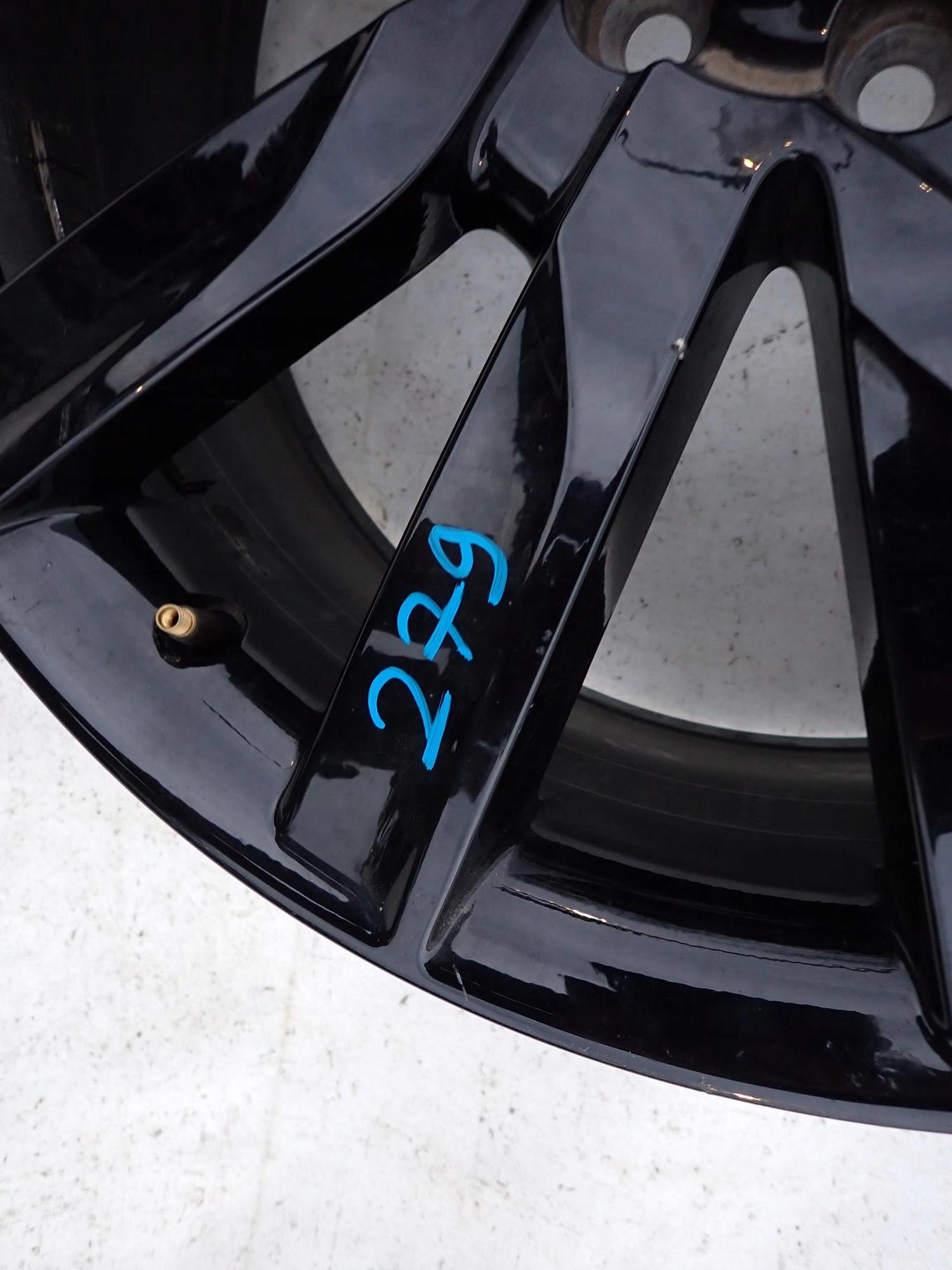 LAND ROVER J8A2-1007-LA 8,5Jx21 21" disk
