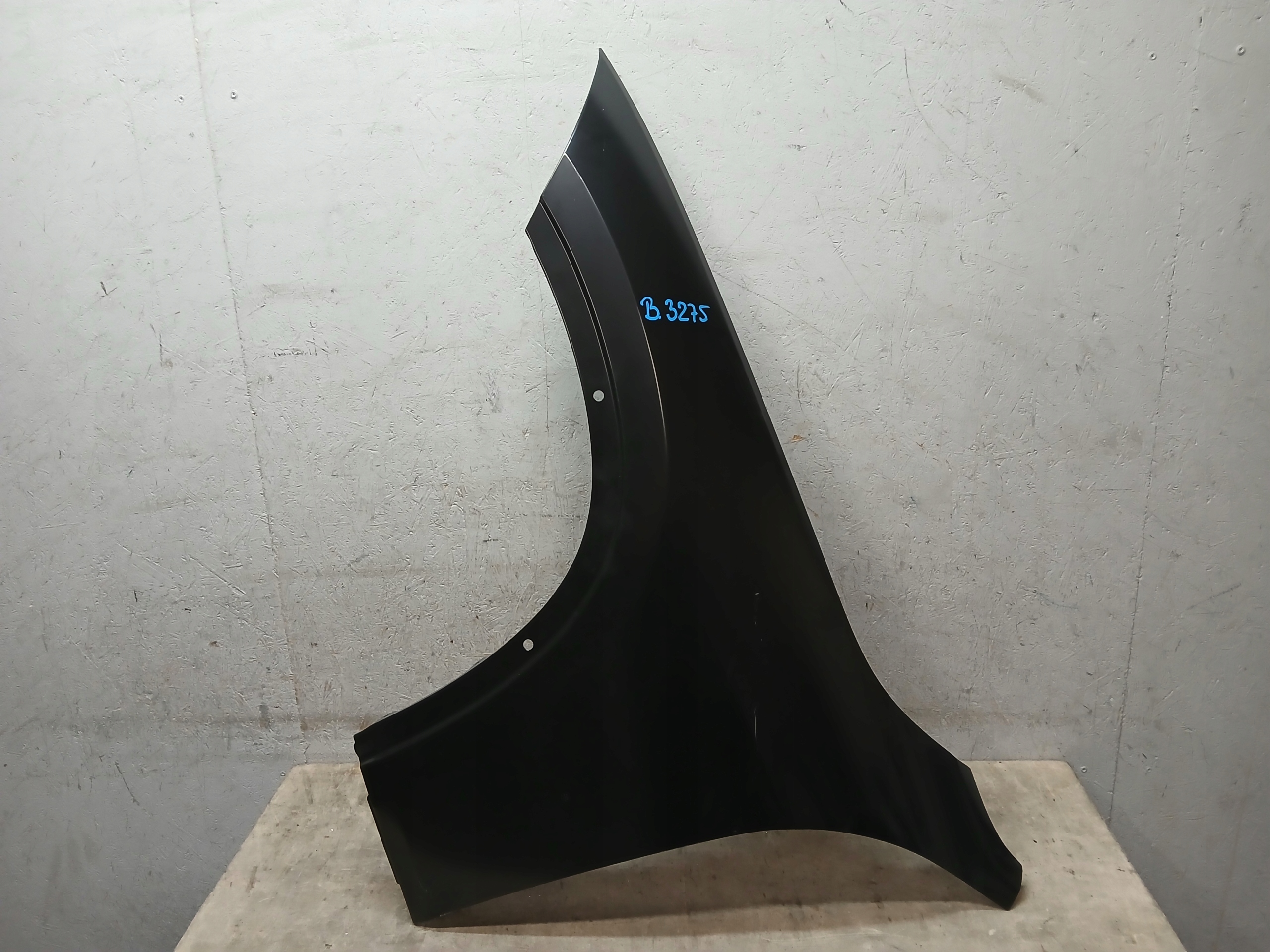 fender front left BMW X1 E84 LIFT new replacement