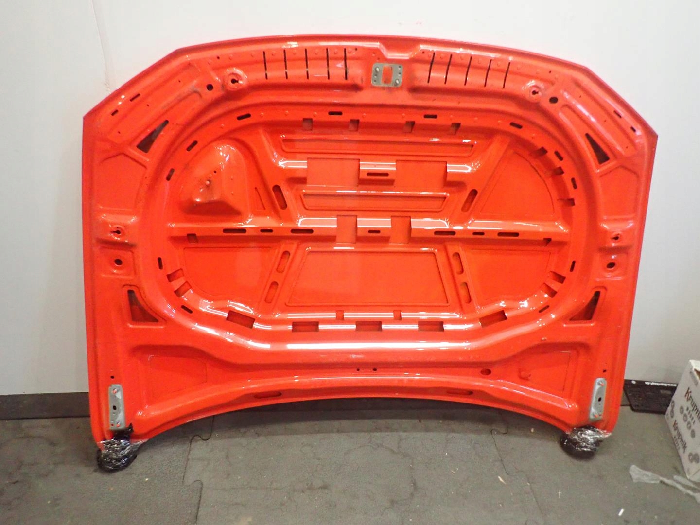 CAPOT VW PASSAT B8 2014- 3G