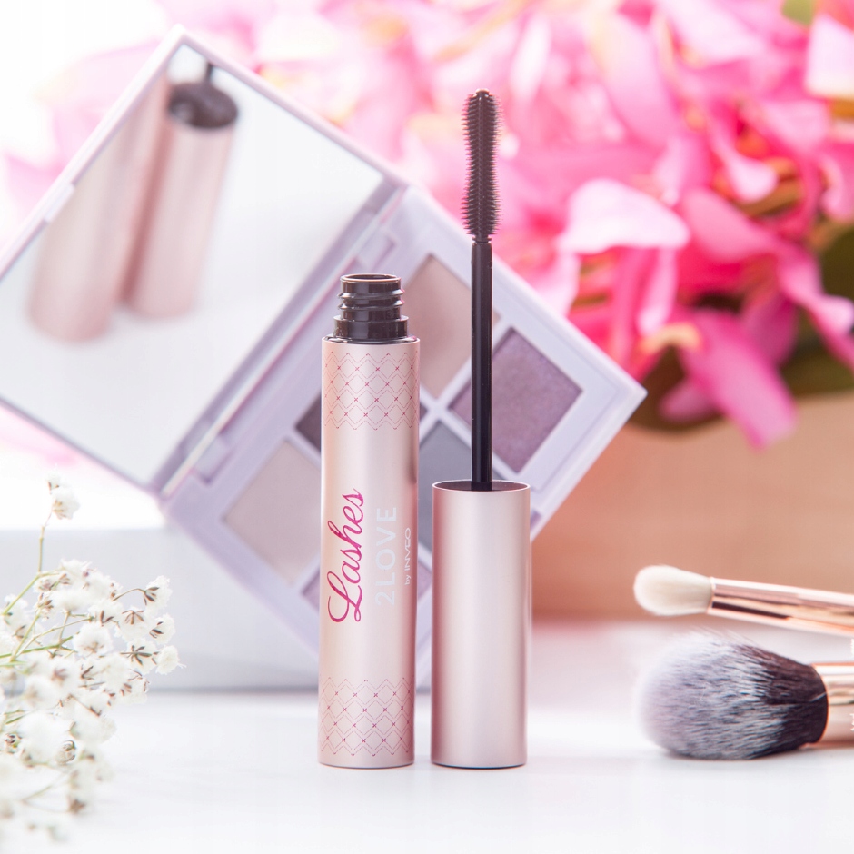 Lashes2Love Tusz do rzęs Lash Booster Mascara Podkreśla i pielęgnuje Kod producenta Tusz do rzęs Lashes2Love