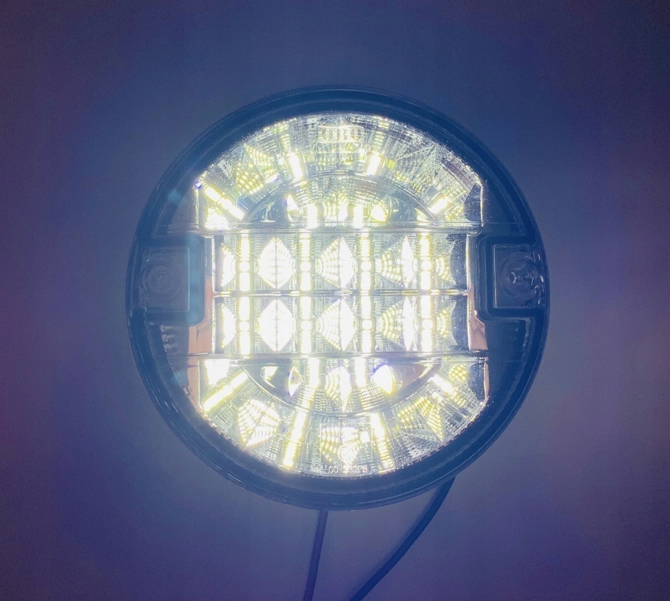 LAMPA LED TYLNA ŚWIATŁO WSTECZNE COFANIA 12V 24V Producent części Inny