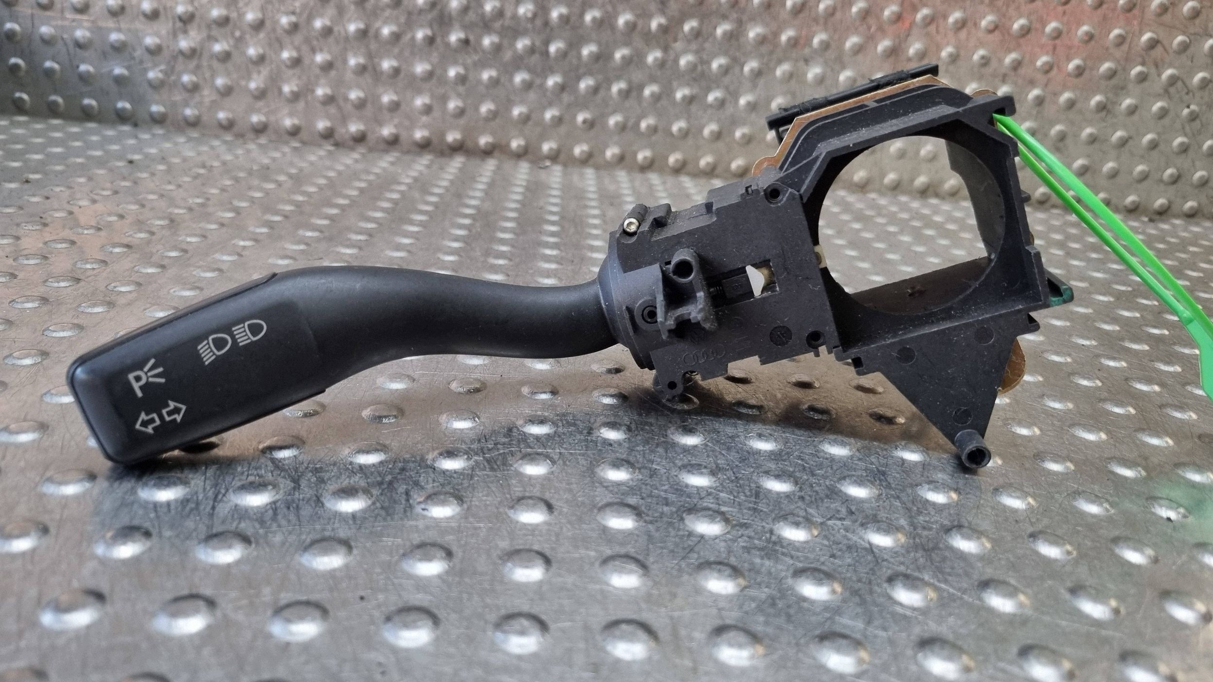 lenkstockhebel schalter blinkleuchten 8E0953513A AUDI A4 B6 B7