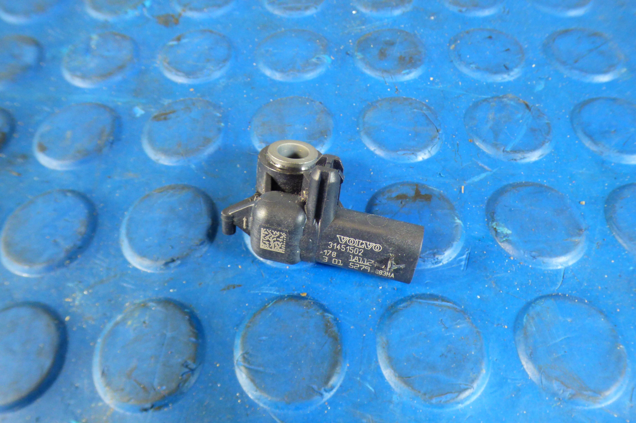 impact sensor 31451502 stBDB VOLVO V60 II III 2018