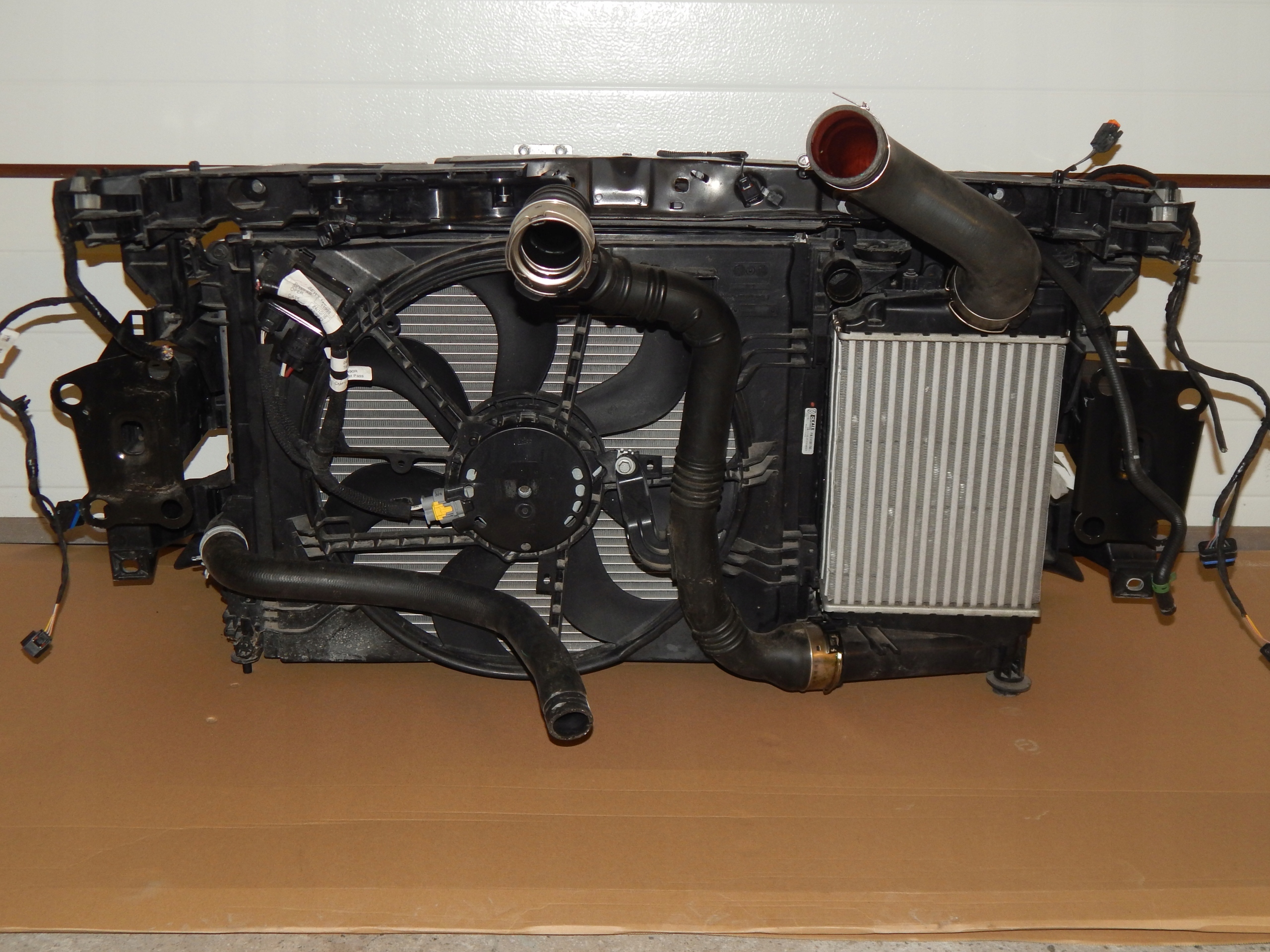 RENAULT MEGANE IV 4 PAS PRZEDNI BELKA WZMOCNIENIE CZOŁOWE CHŁODNICE Typ samochodu Samochody osobowe