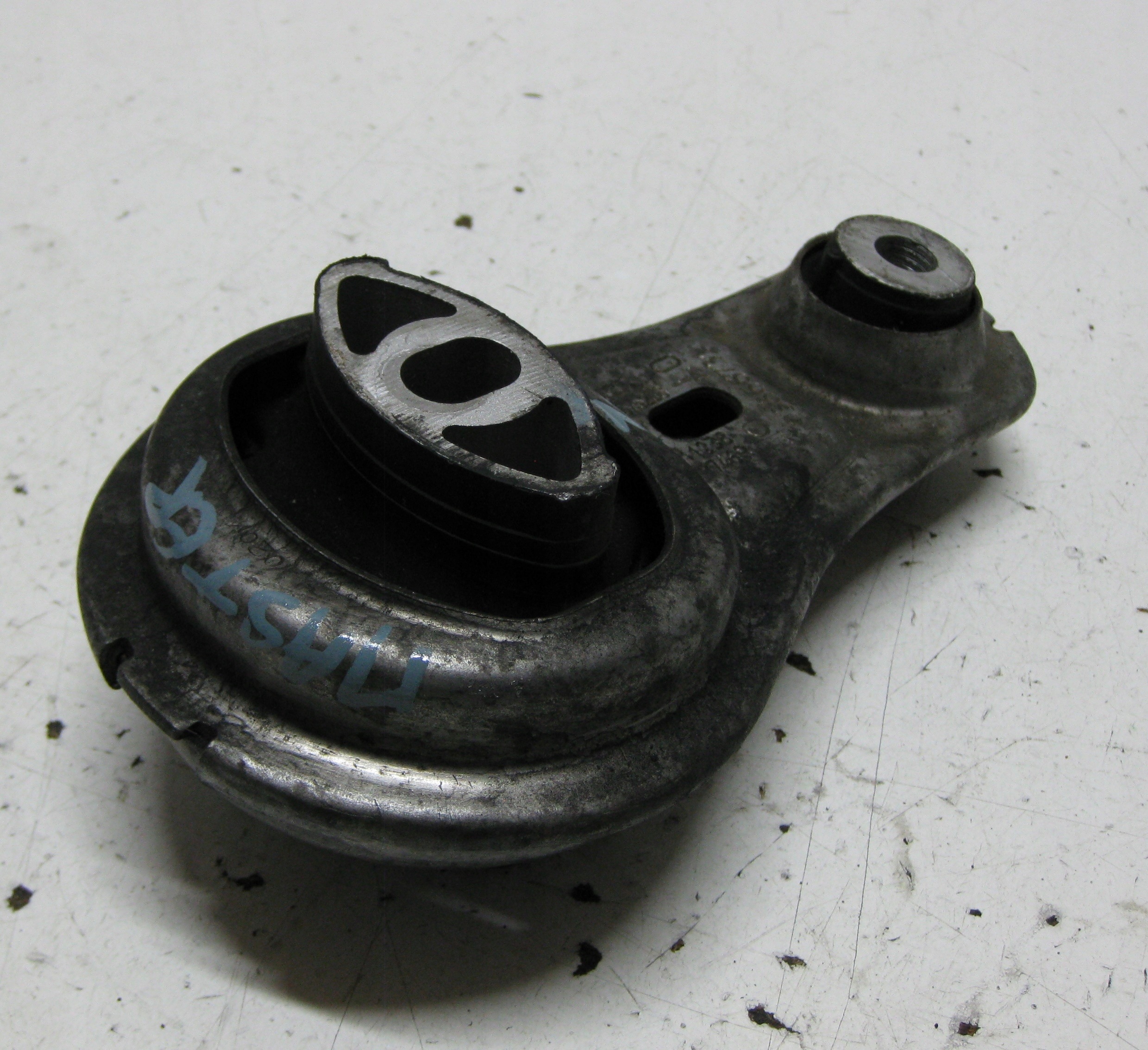RENAULT MASTER III LIFT holder engine mount 112388746R