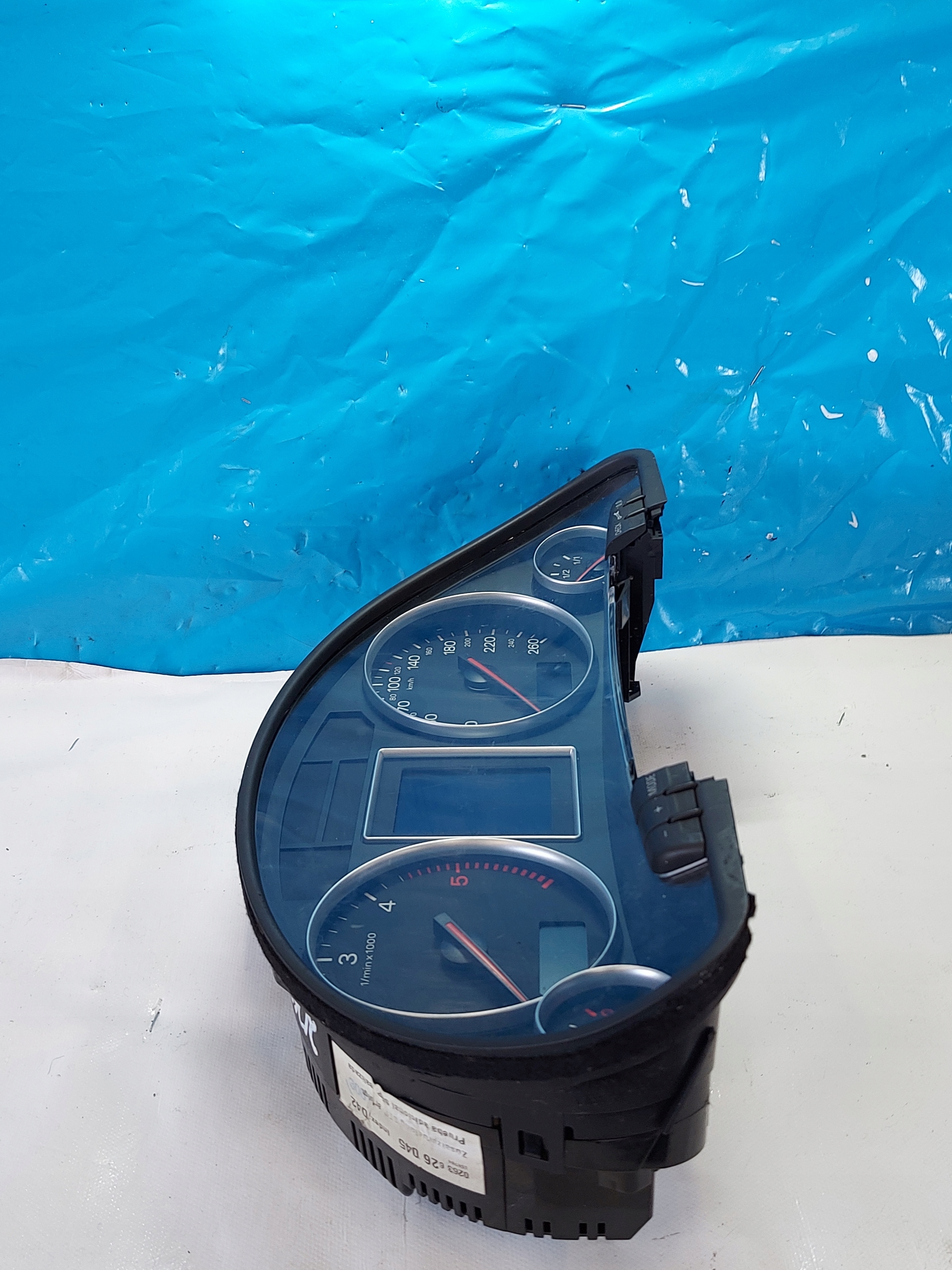 budíky hodiny A4 B5 1.9 TDI 4B0920900