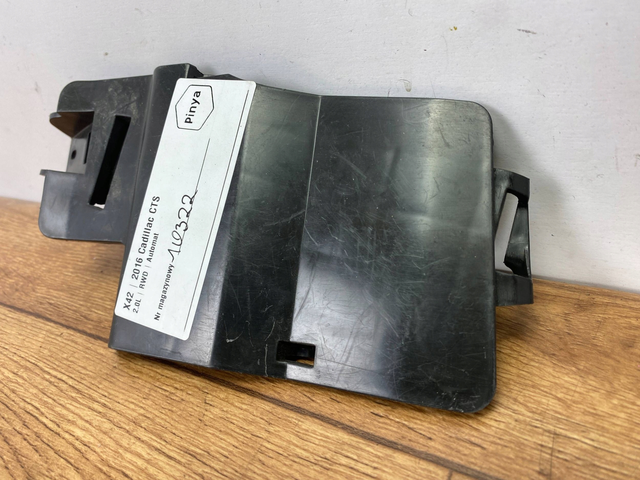 holder bracket Cadillac CTS III 2014+