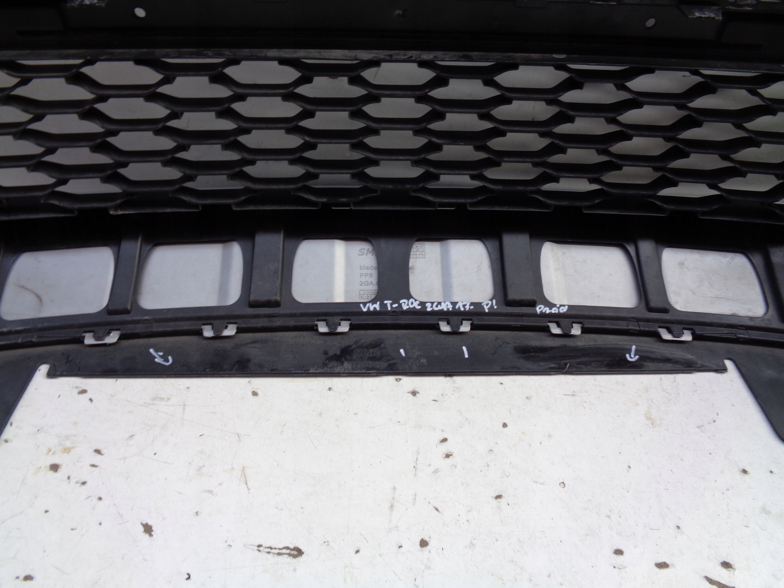 accessories of a bumper front spoiler VW T-ROC 2GA 17