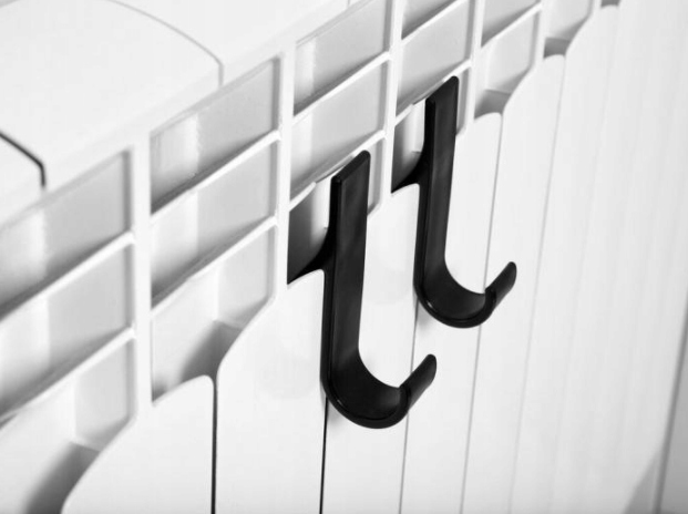 2 szt HACZYK WIESZAK NA GRZEJNIK KALORYFER ŁAZIENKOWY NA RĘCZNIK SZLAFROK Wysokość 95 mm