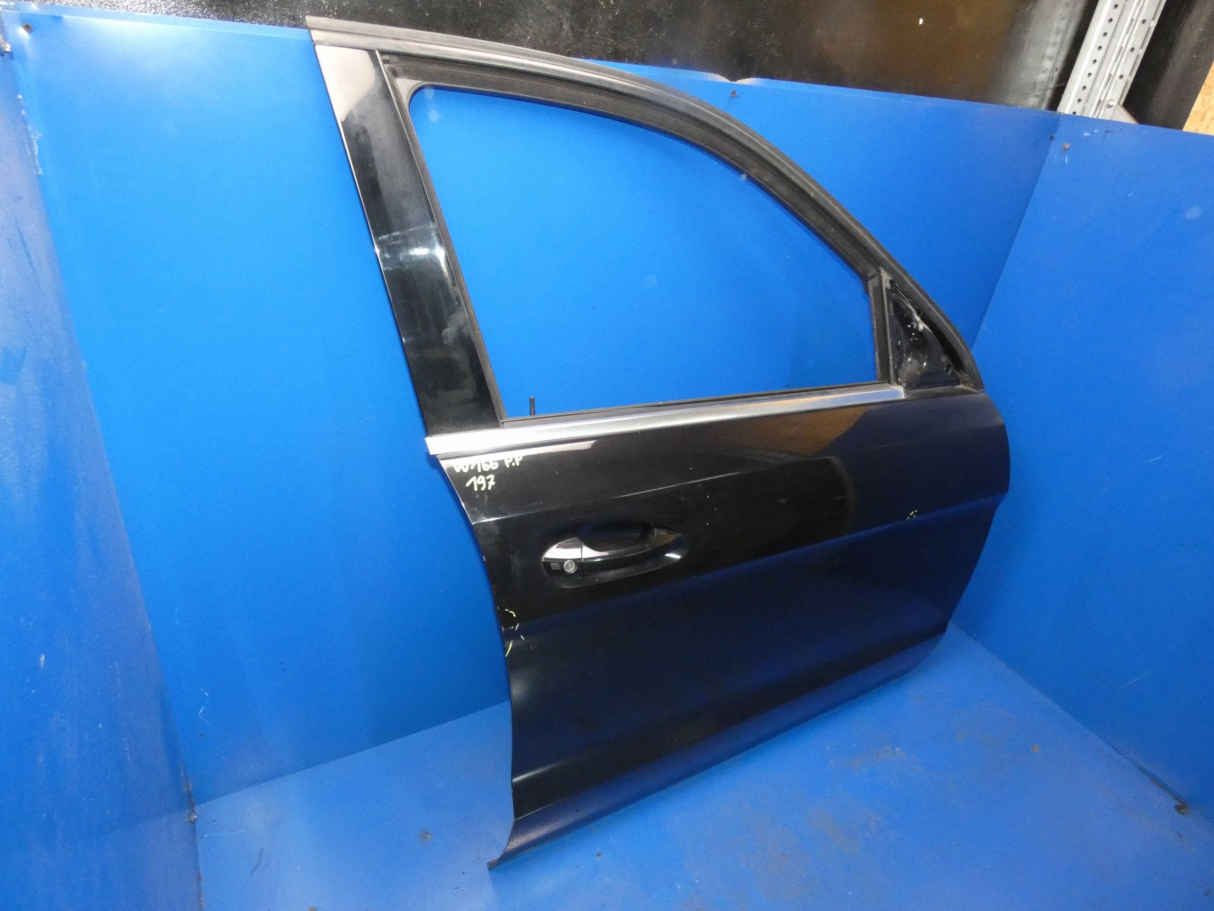 MERCEDES ML W166 GLE door right front front 197 SZPACHLOWANE